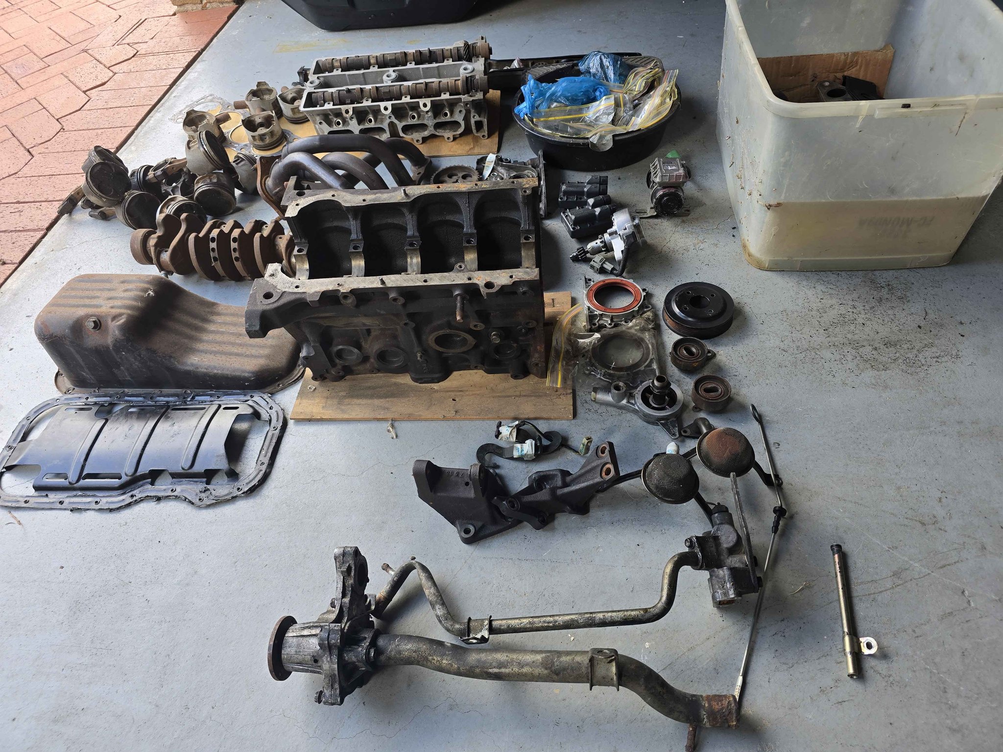Toyota 4AGE 20v Engine parts - Car Engines & Engine Parts - Sydney ...