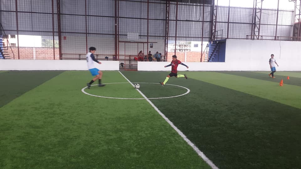 Escuela formativa de fútbol la 