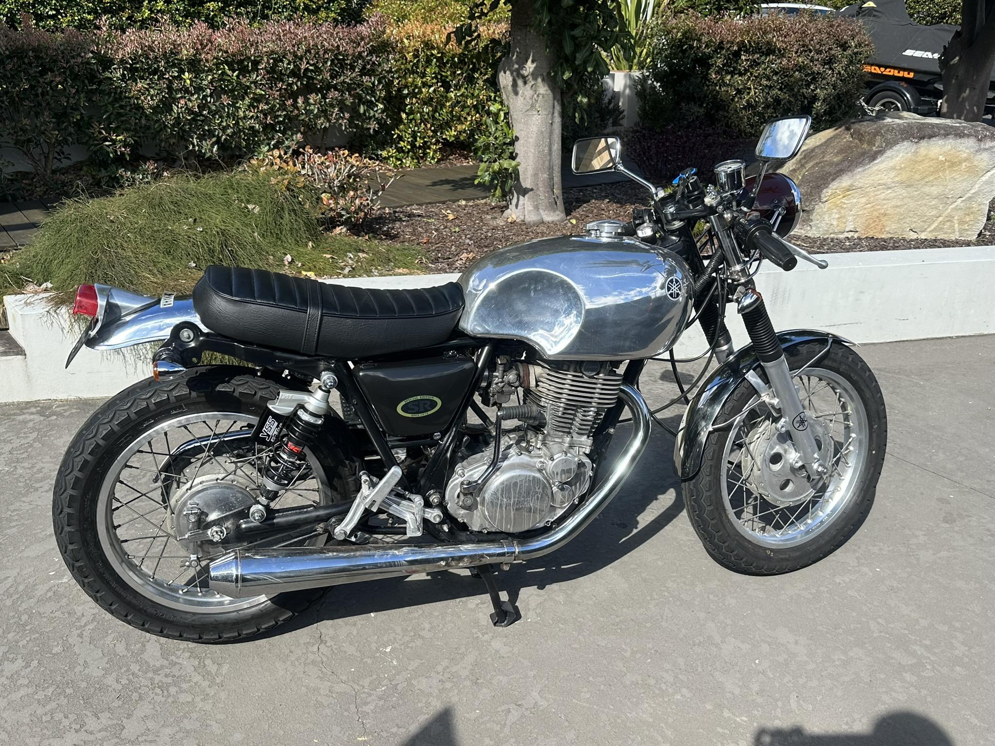 Yamaha SR400/500 fuel tank replacement options