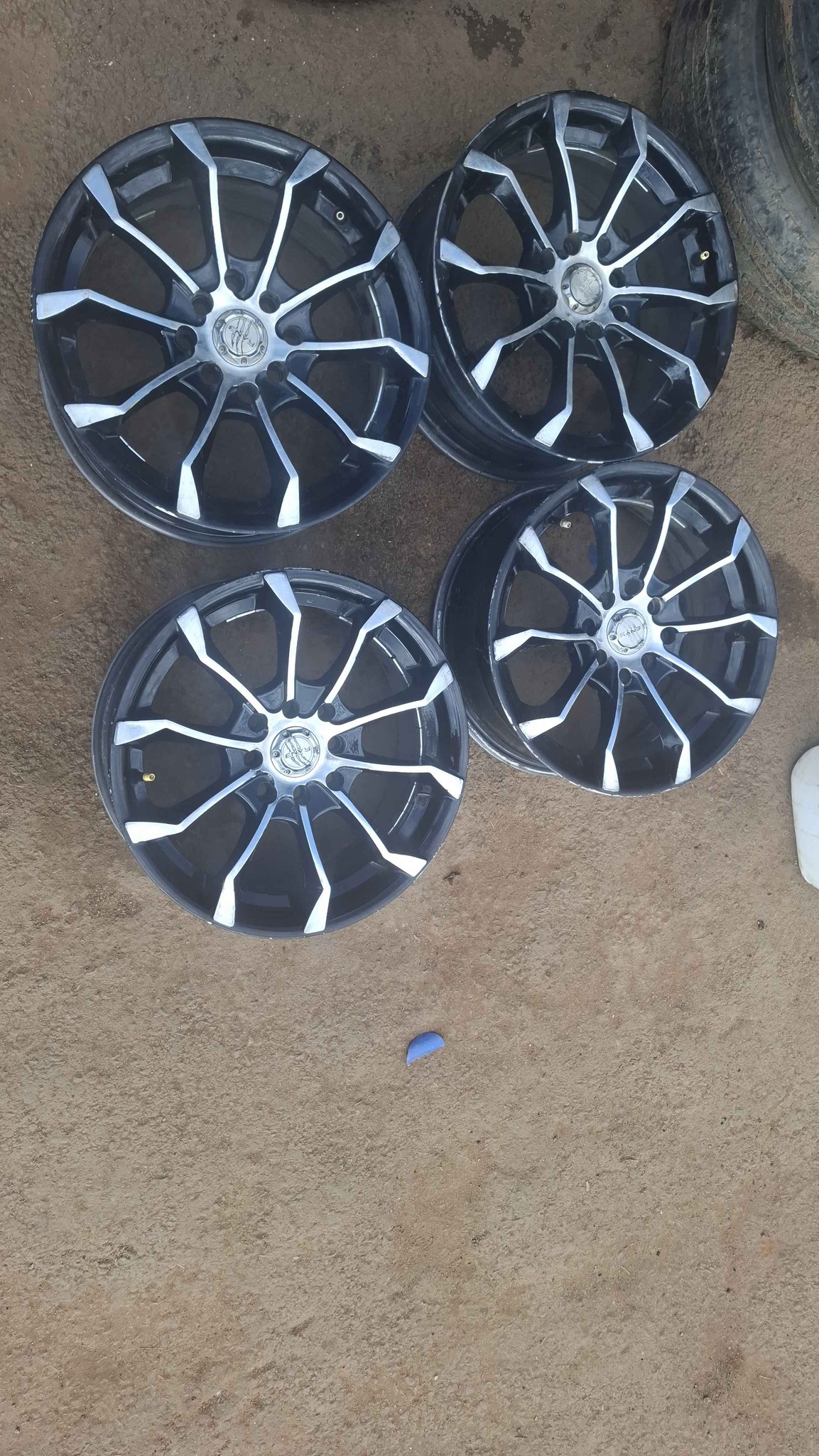 15 inches 4/100 $ 4/114 pcd meg rim used like new - Car Wheels, Tires ...