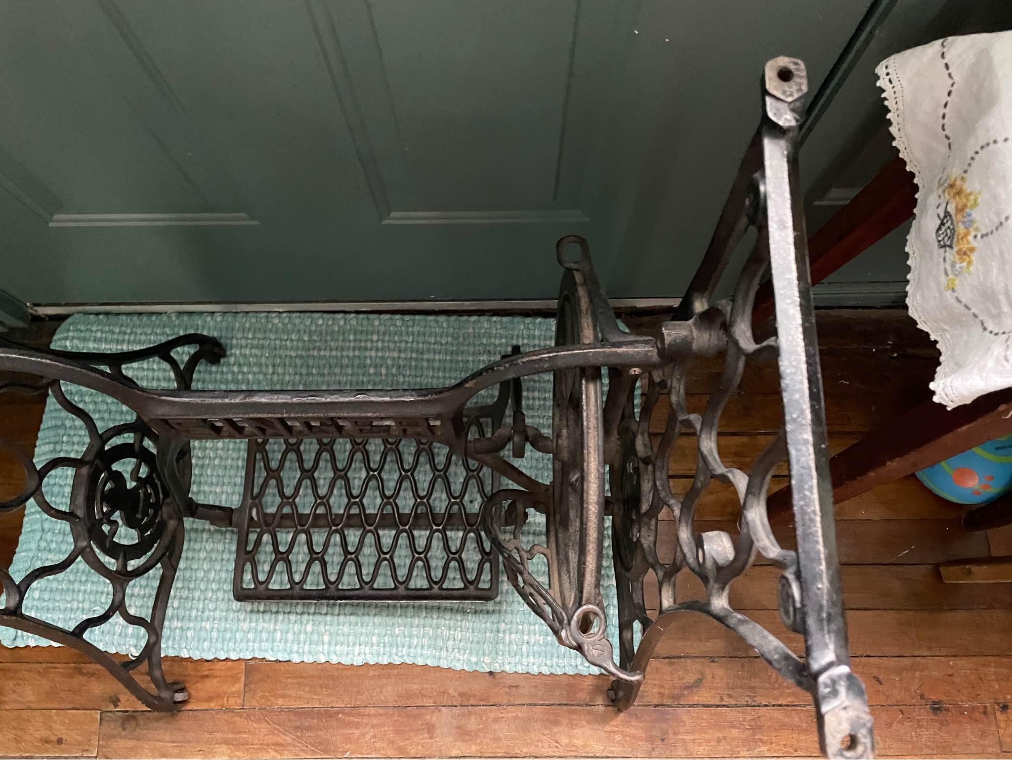 Antique Singer Sewing Machine Base/Legs Only - Sewing Machines ...