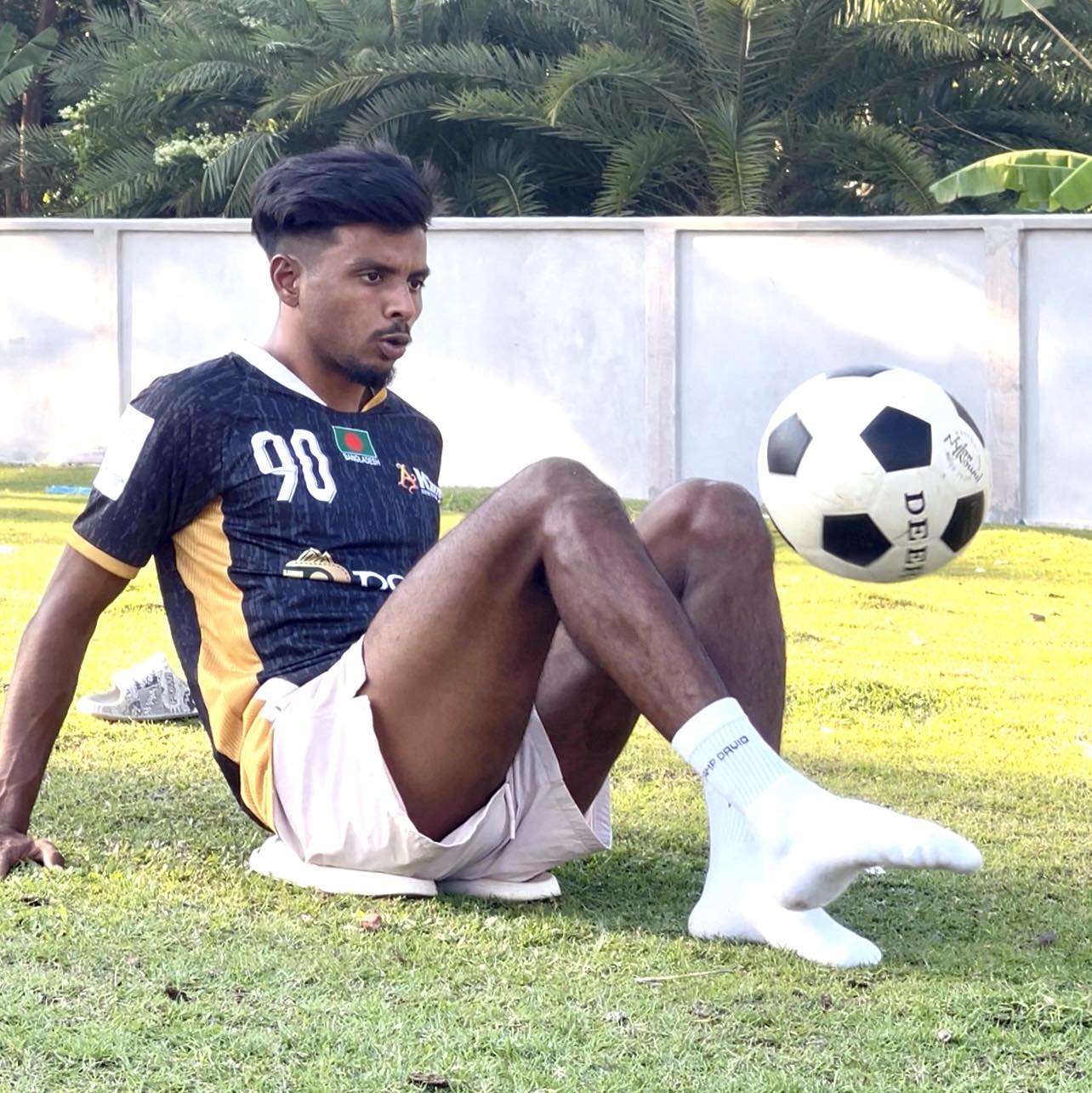 What a receive Riaz 🤌🏾😭💪🏾 #football #today #receive #vairalvideo #reels ...