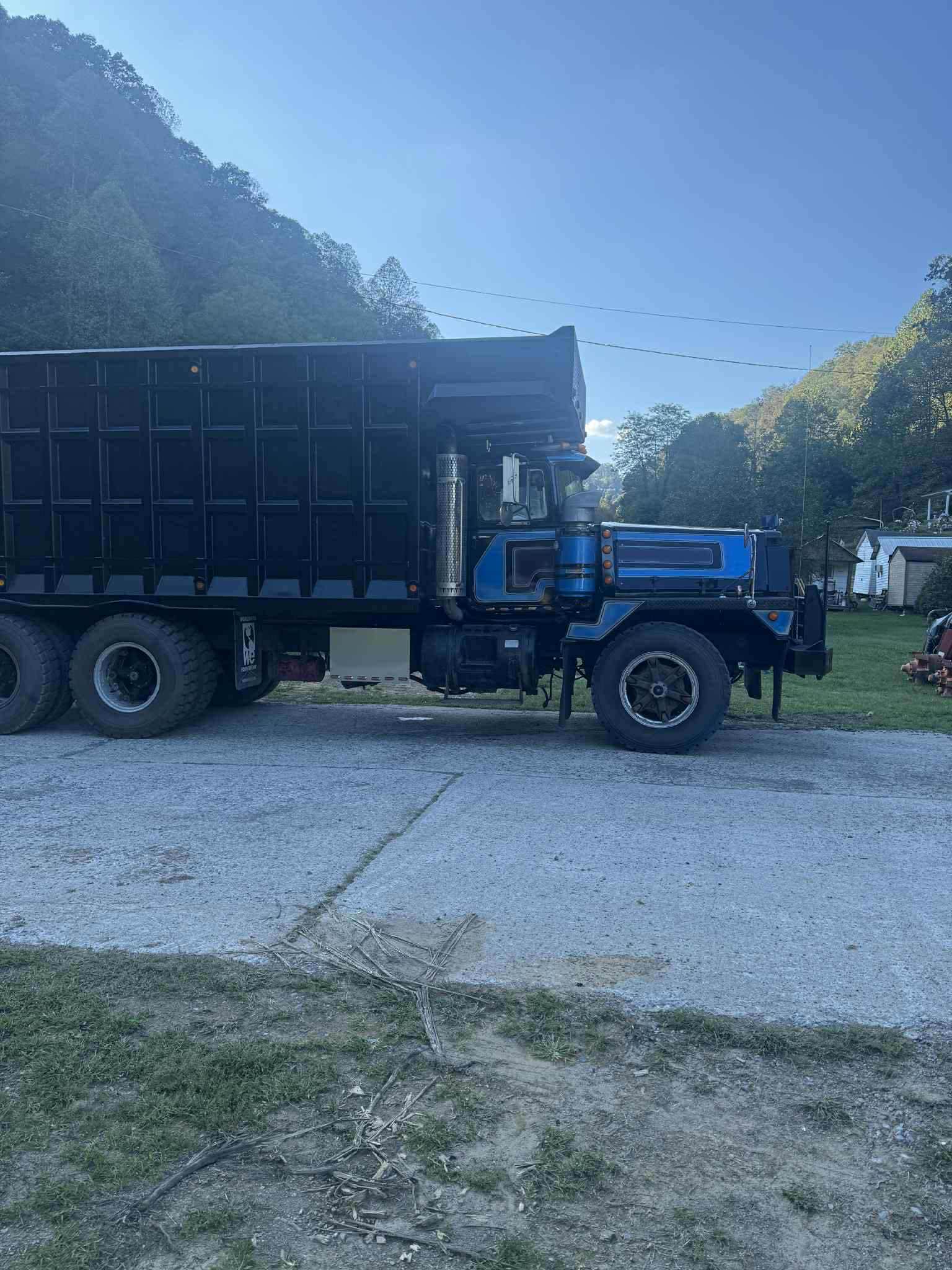 2004 Mack rd800 - Commercial Vehicles - Mohawk, West Virginia ...