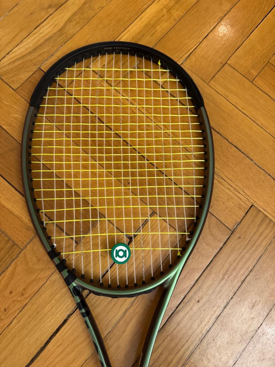 Wilson blade v8 98 Weight 305 gm Grip 3 Price 8500 SOLD