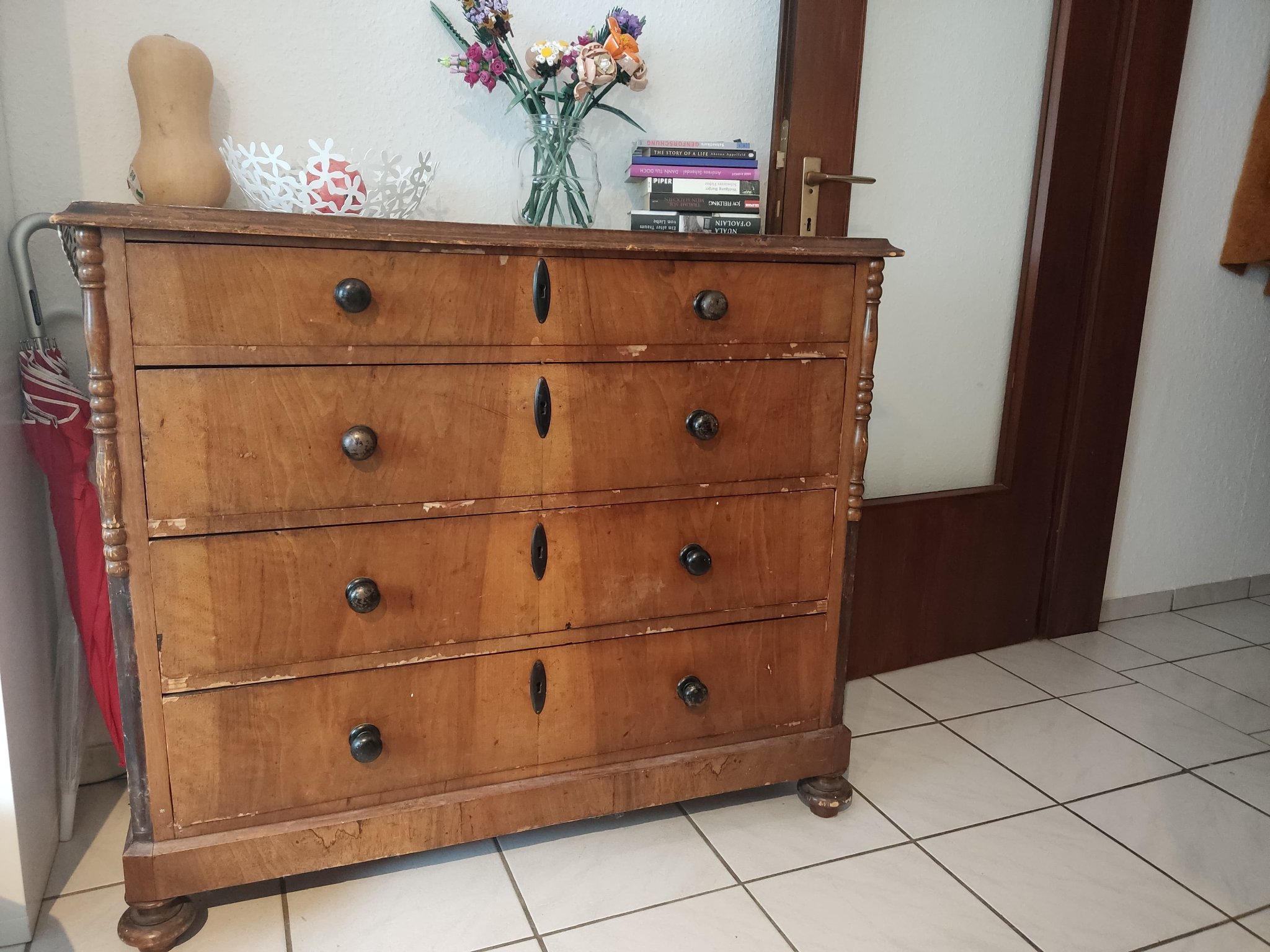 Alte Kommode zu verschenken - Dressers & Chests of Drawers - Gießen, Germany | Facebook Marketplace