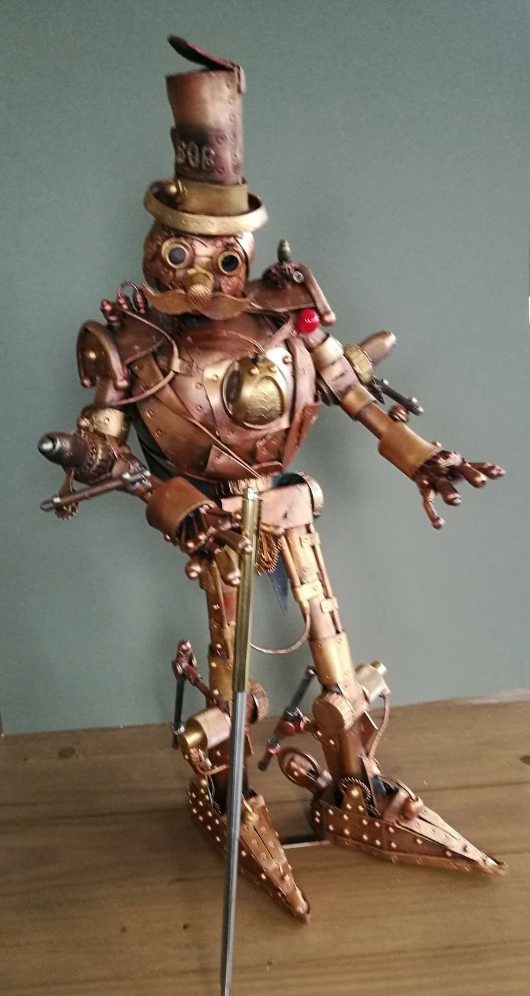 I created a steampunk robot using the base of Z blobs mech and a