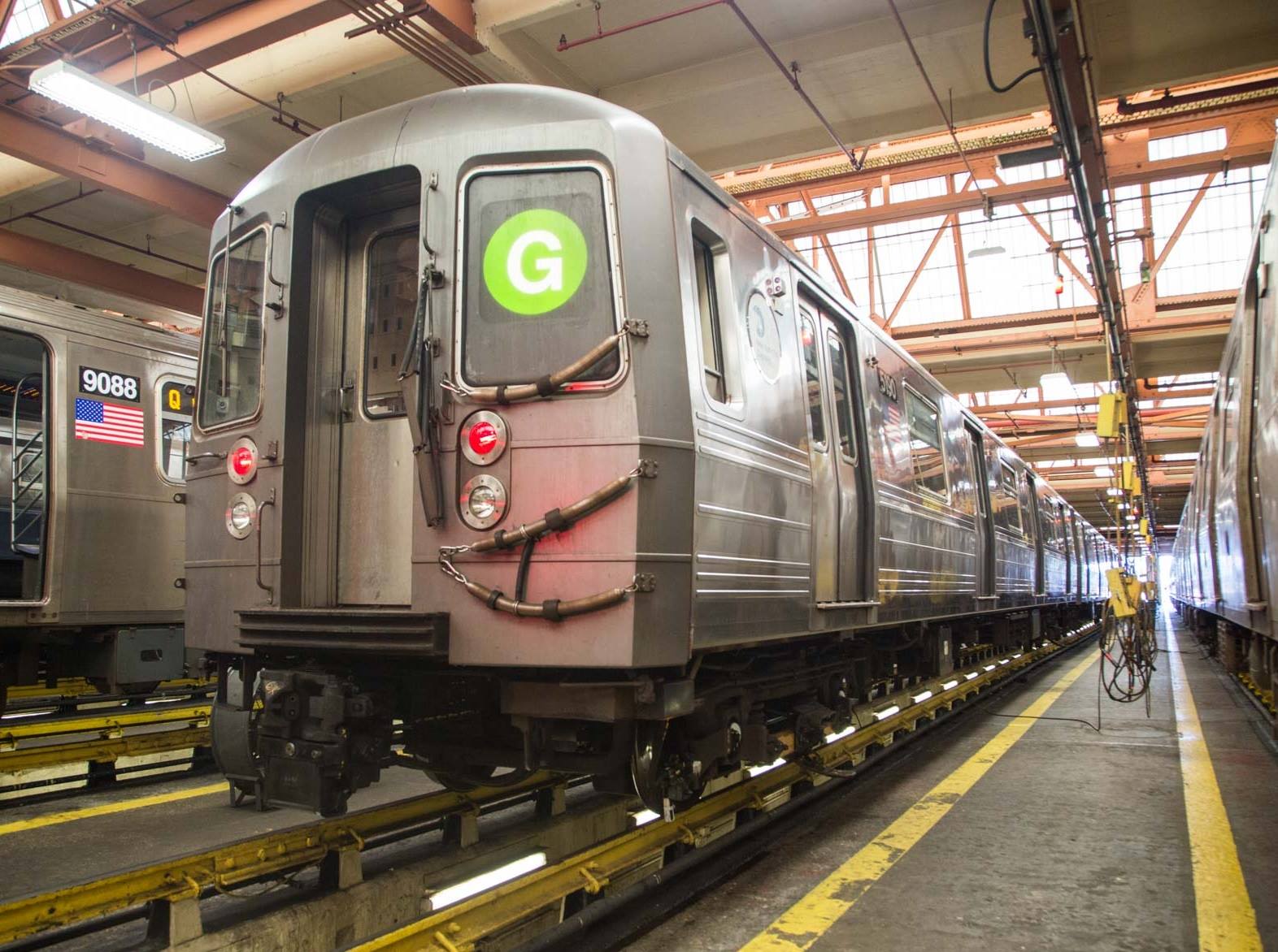 Steel - U.S.A. New York City Subway. The R68A is a B Division New York ...