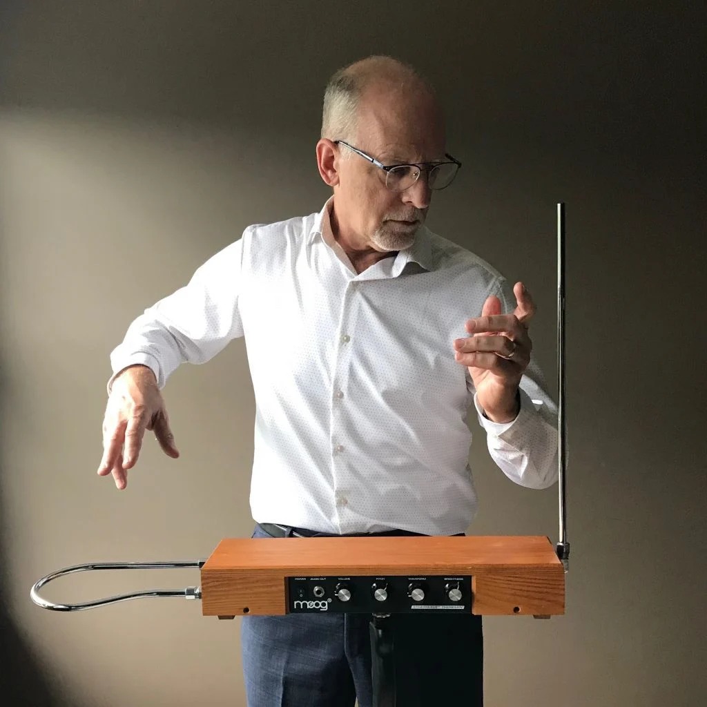 賦格：孩子們的交響樂 - 全球特殊樂器關注日 (Uncommon Instrument Awareness Day)... | Facebook