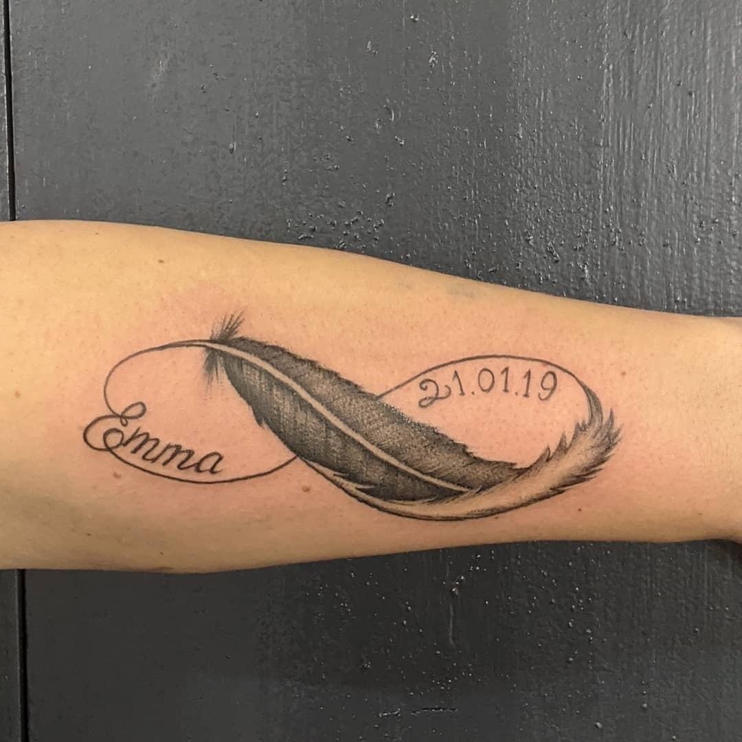 Tatouage Vers L Infini Et Au Dela