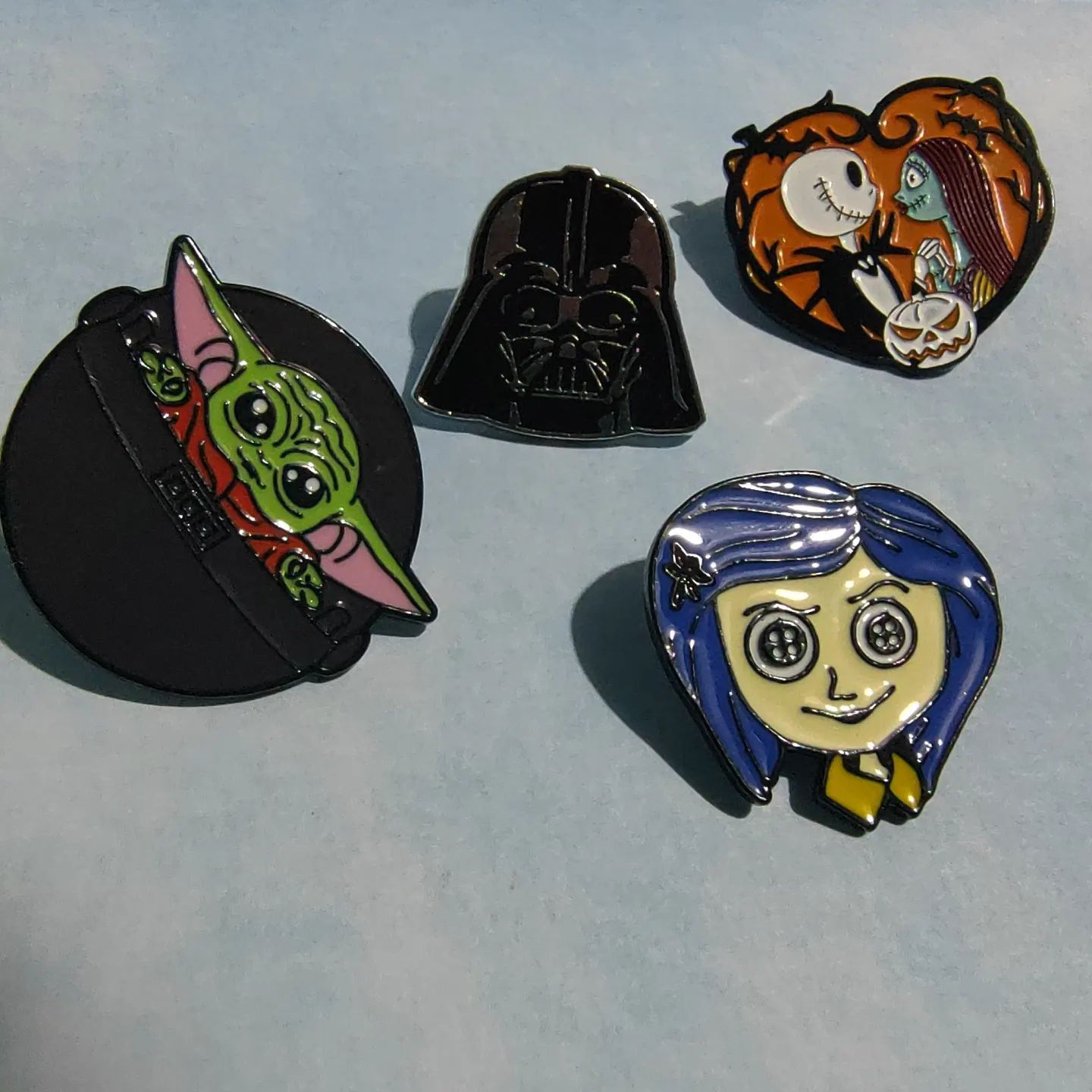 Para tener un outfit completo, un pin... - Mapache Store_MX