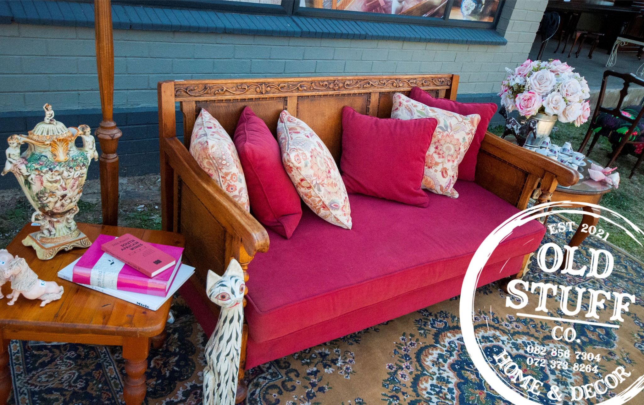 Old Stuff - Beautiful beach style sofa with stunning... | Facebook