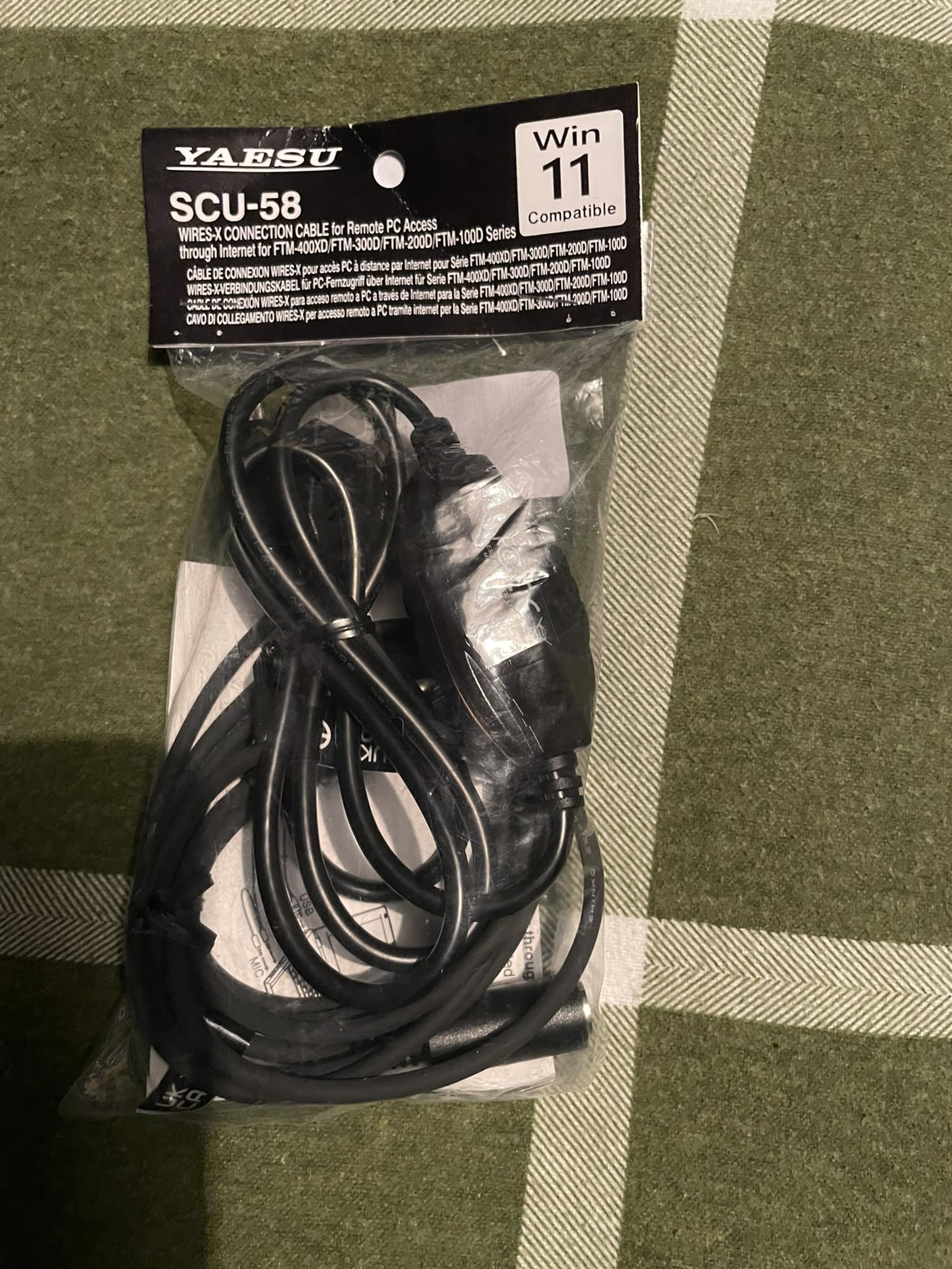 What is the purpose of the SCU-58 cable for the FT-300?