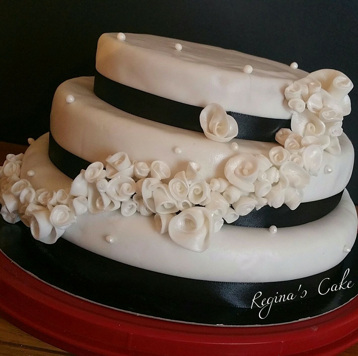 Regina's Cake Home