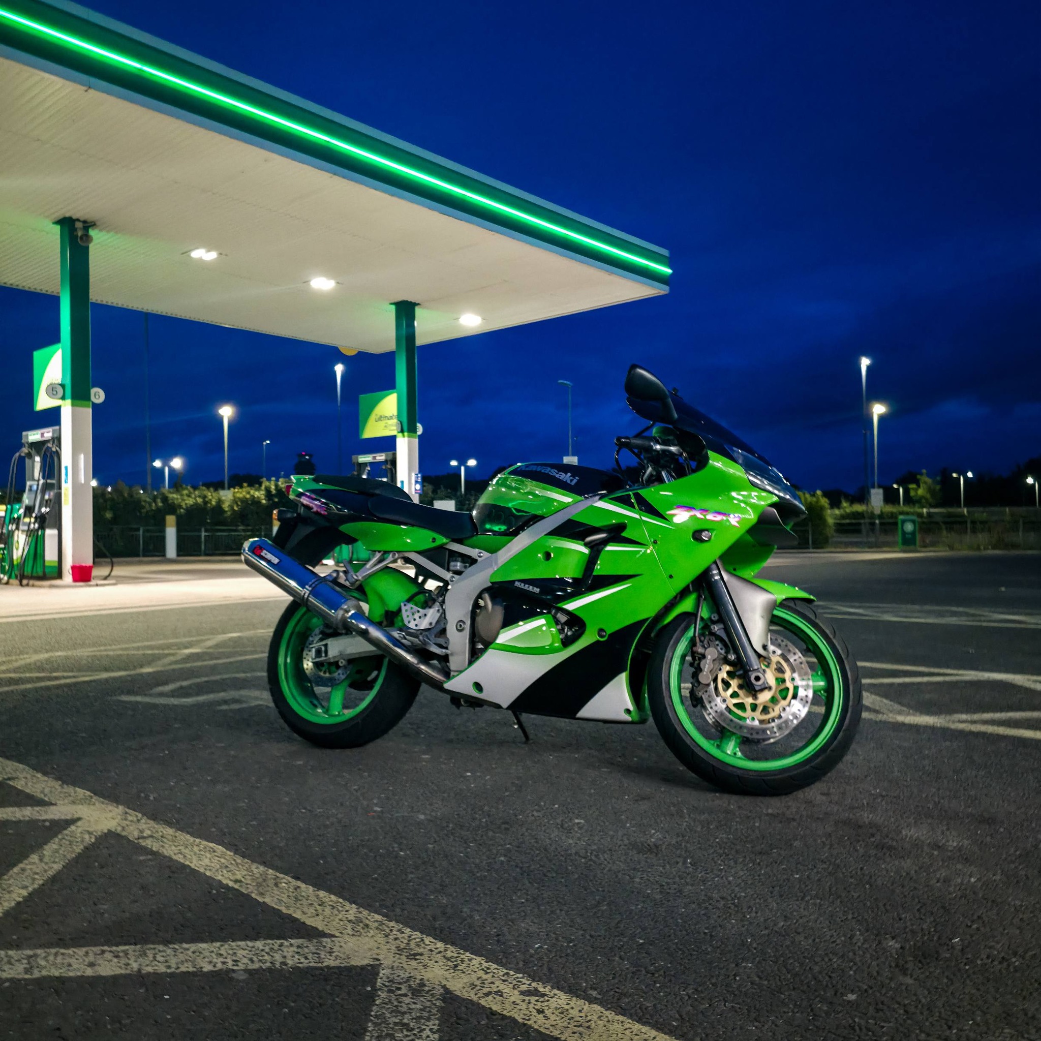 メイク 2000 Kawasaki Ninja ZX-6R J1 600cc sports bike for sale
