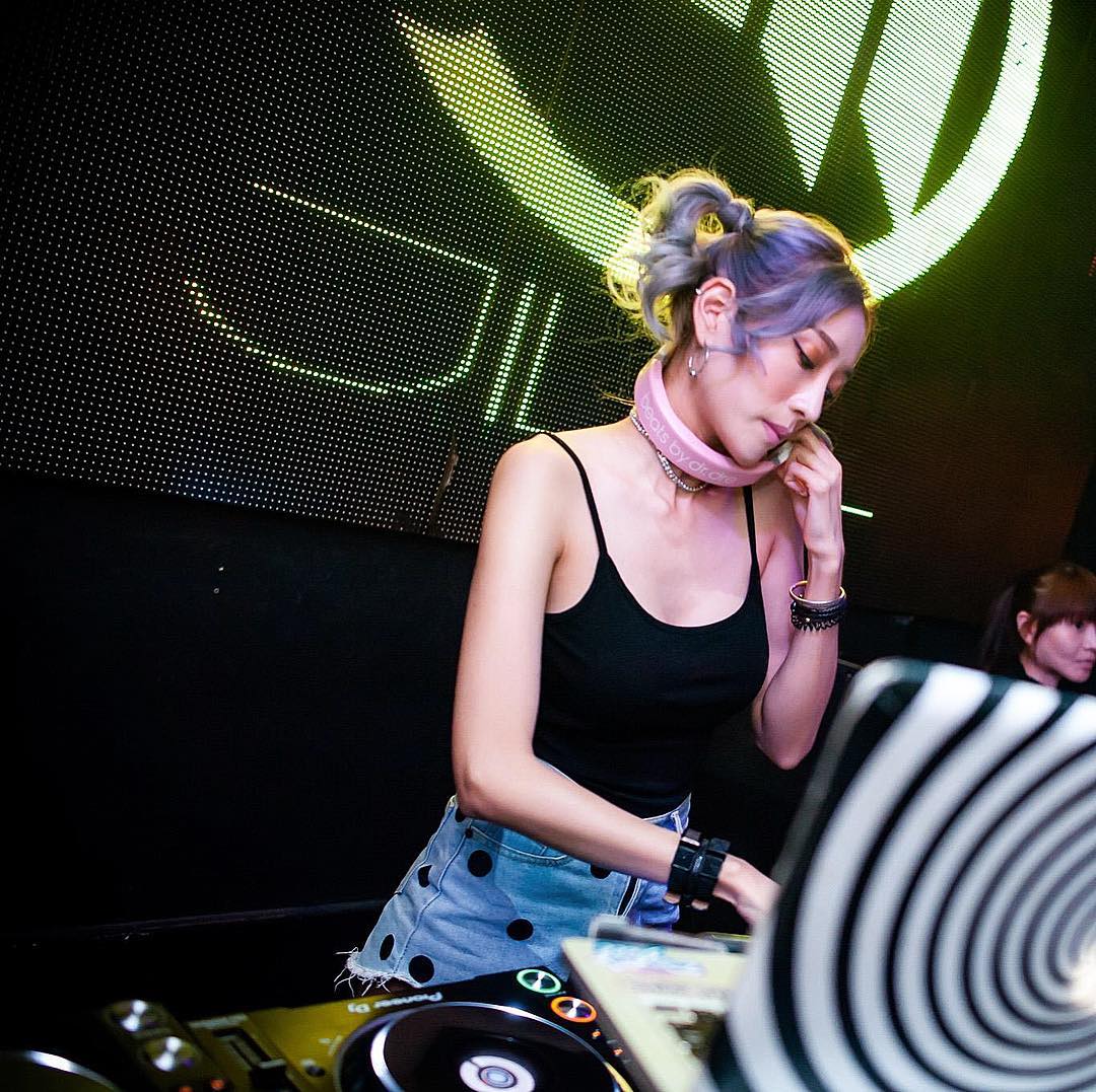 DJ - Today DJ Jill at wave club 02:30-4:00😜😜😜 九月少量加場🔥🔥🔥 #dj #djlife # ...