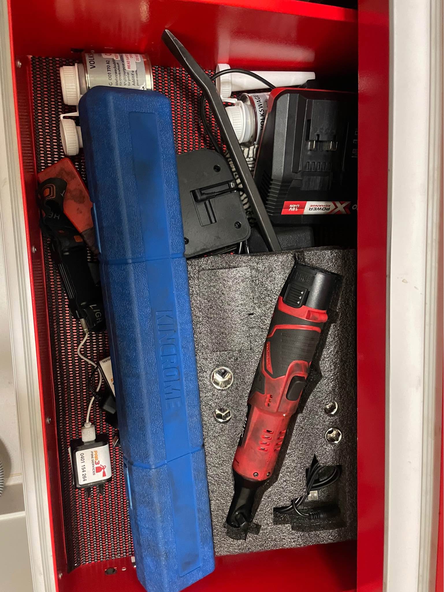 Automotive Tool Set with Milwaukee Rattle Guns, Ratchet and Tool Box ...