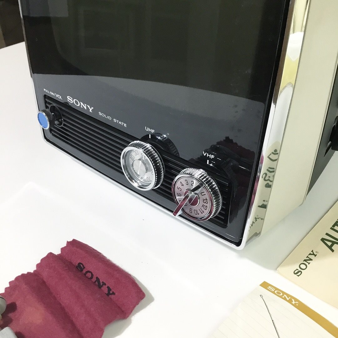 SONY Solid State Portable TV-950, 1969 New Old Stock 49 years in