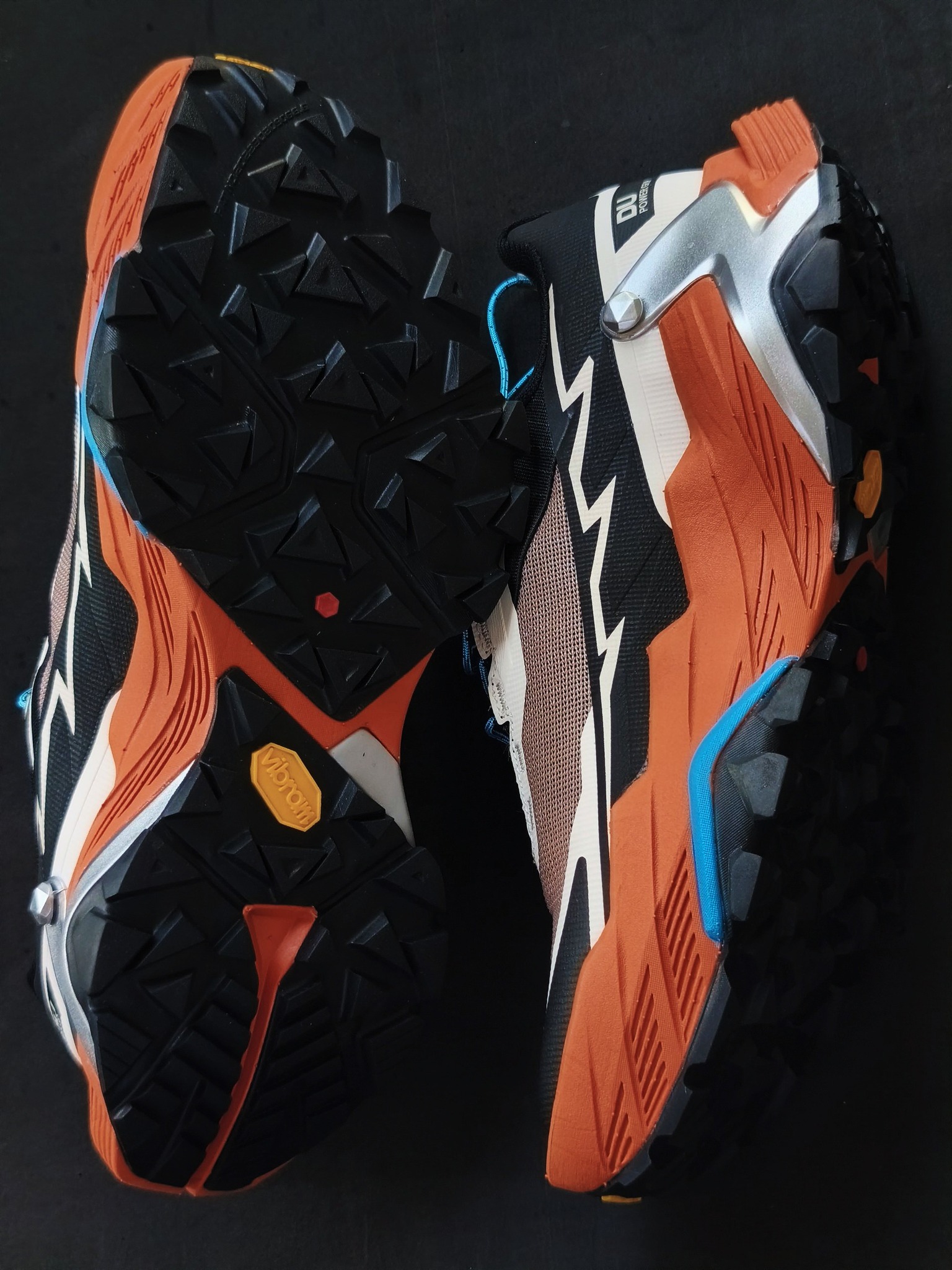 Brand new Salomon trail shoes for sale