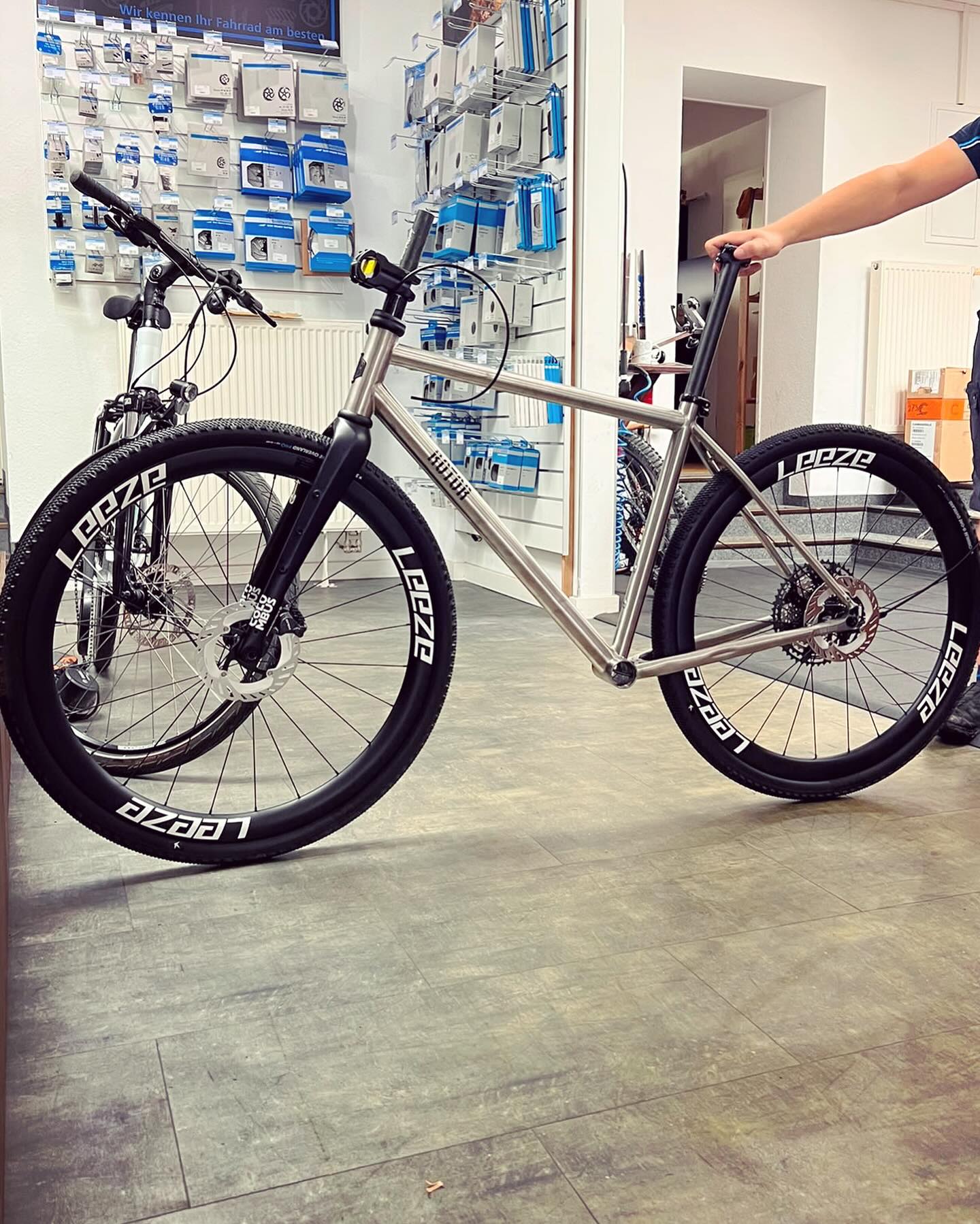 trek bike rennrad SL 105 Aluminium – mit kompletter Shimano 105 Ausstattung – Bici No.1 Size:13.5