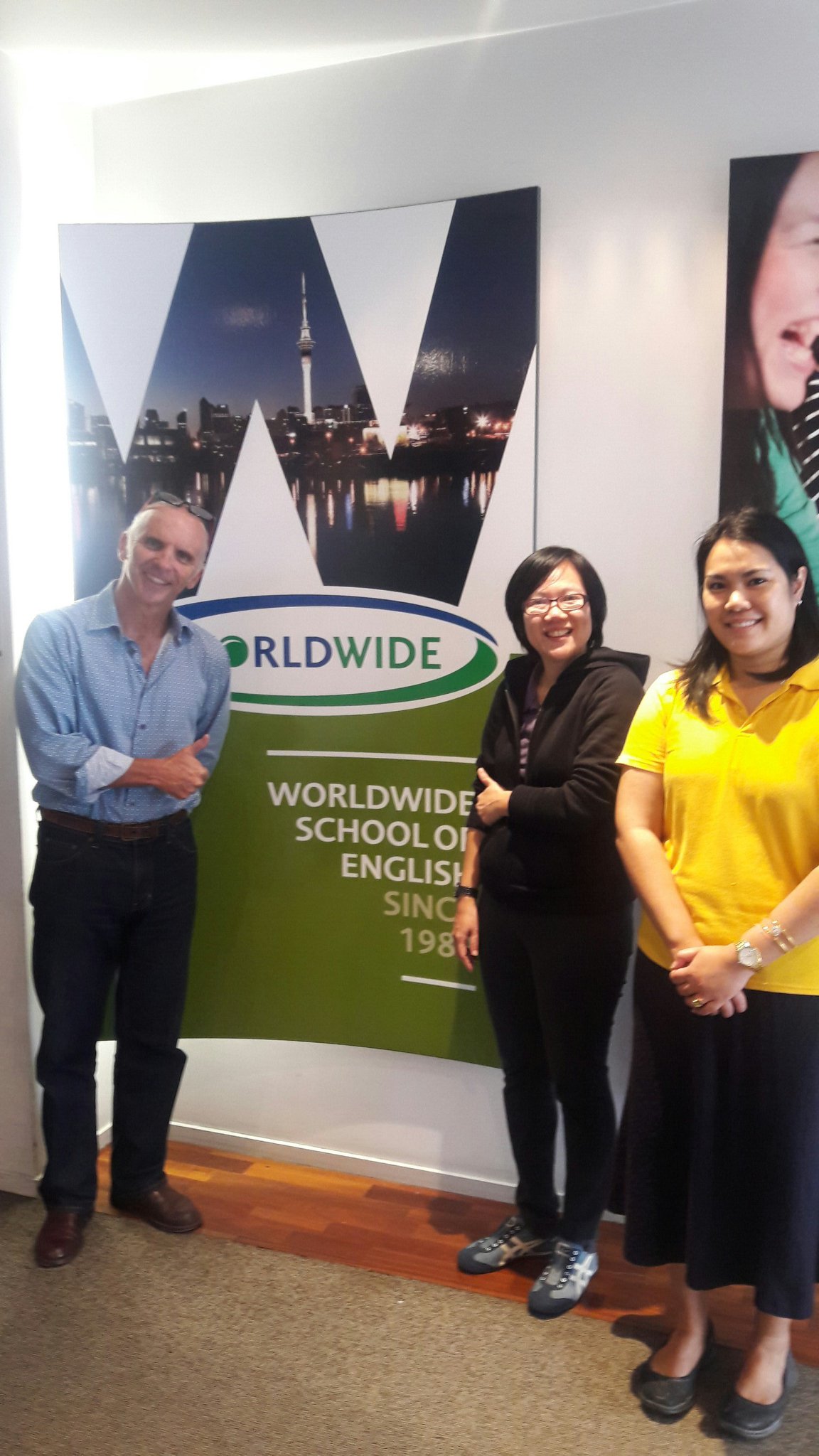 โรงเรียนสอนภาษา Worldwide... - Click Education Consultant | Facebook