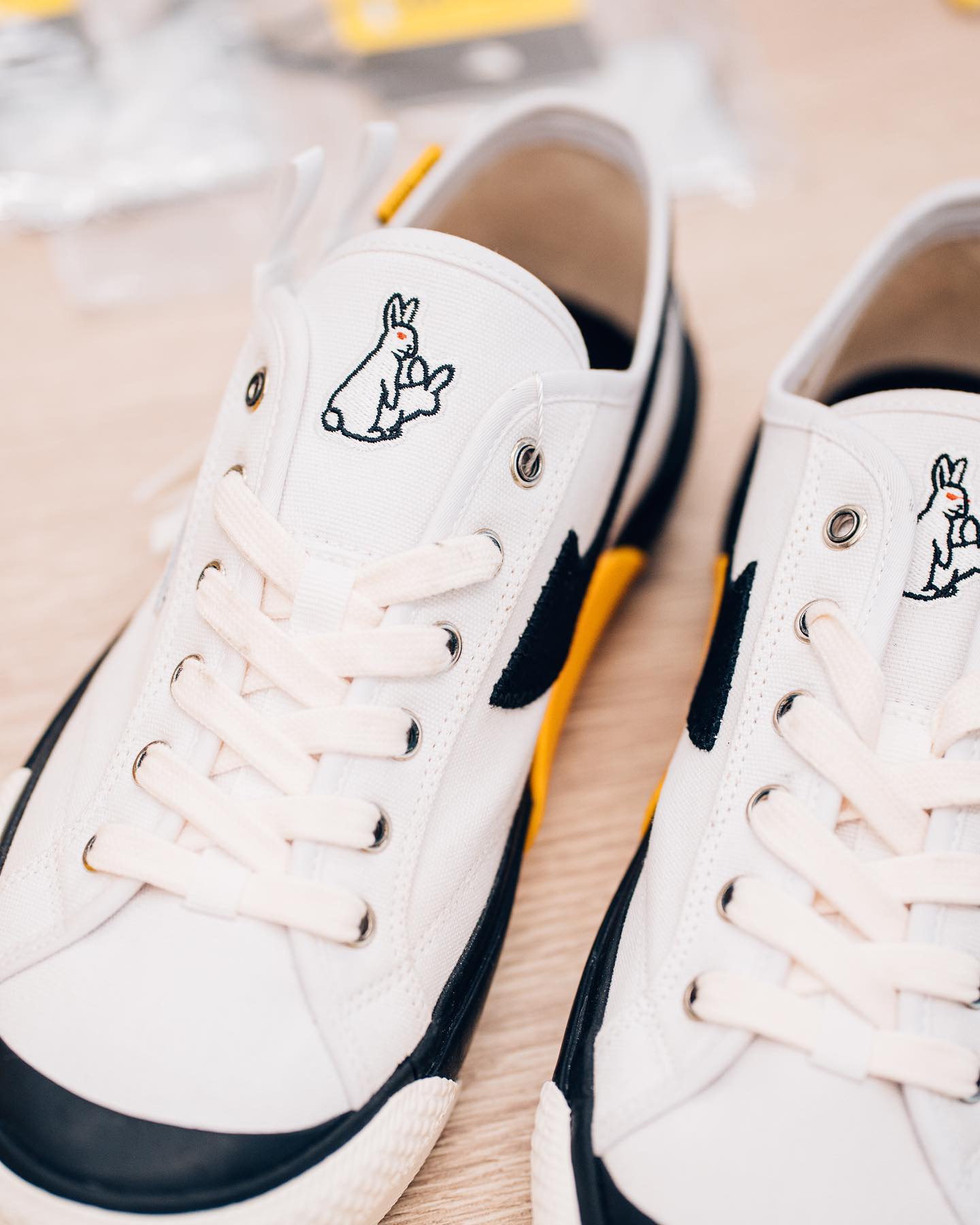 Shopping - Compass x FR2 collaboration sneaker ?? ?FR2 Bangkok 