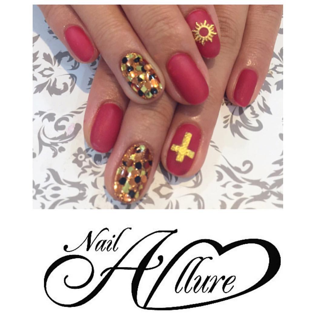 Nail Eyelash Allure アリュール 新宿 ネイル ジェルネイル ネイルサロン ネイルアリュール Nailallure マツエク Nail Allure新宿本店 03 6302 02 西新宿1 3 13 I Kビル3f 営業時間 平日 12 00 22