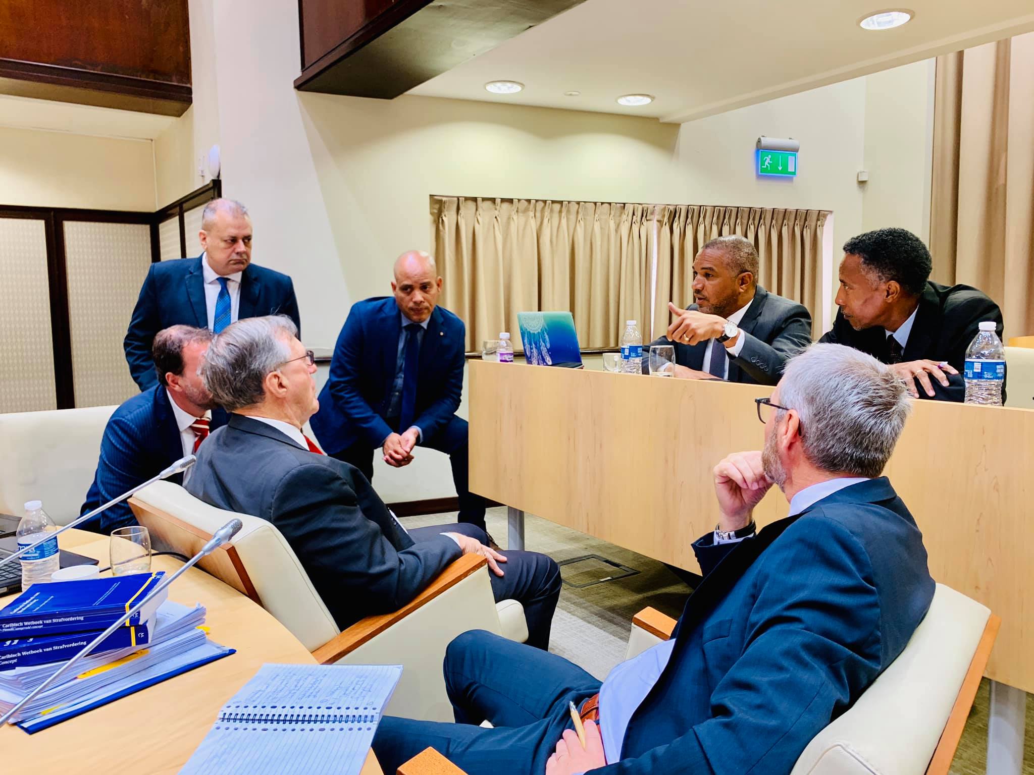 Elsa Rozendal - For di 1997 (22 aña) no a bini kambionan... | Facebook