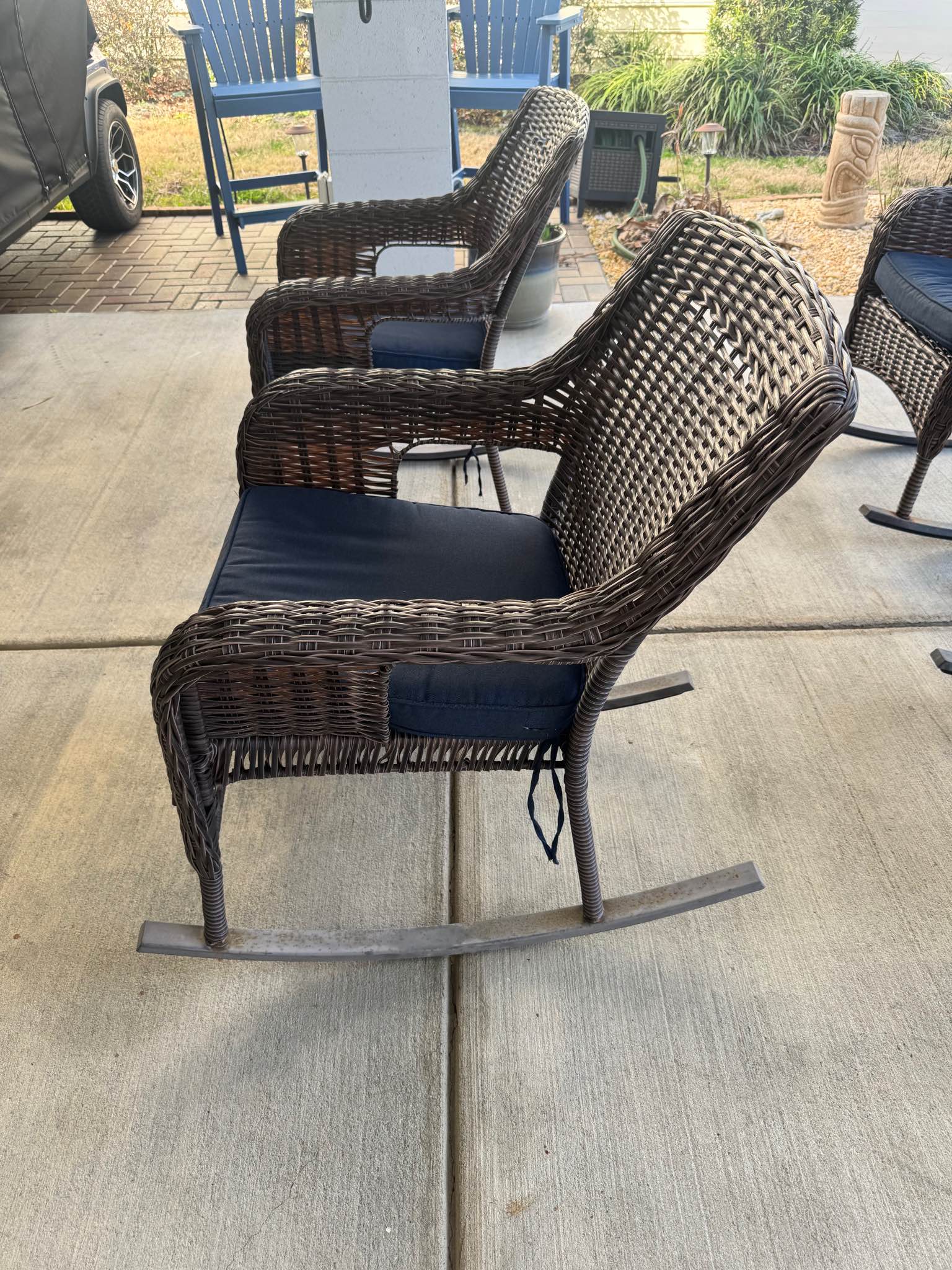 Hampton Bay Rocking Chairnull
