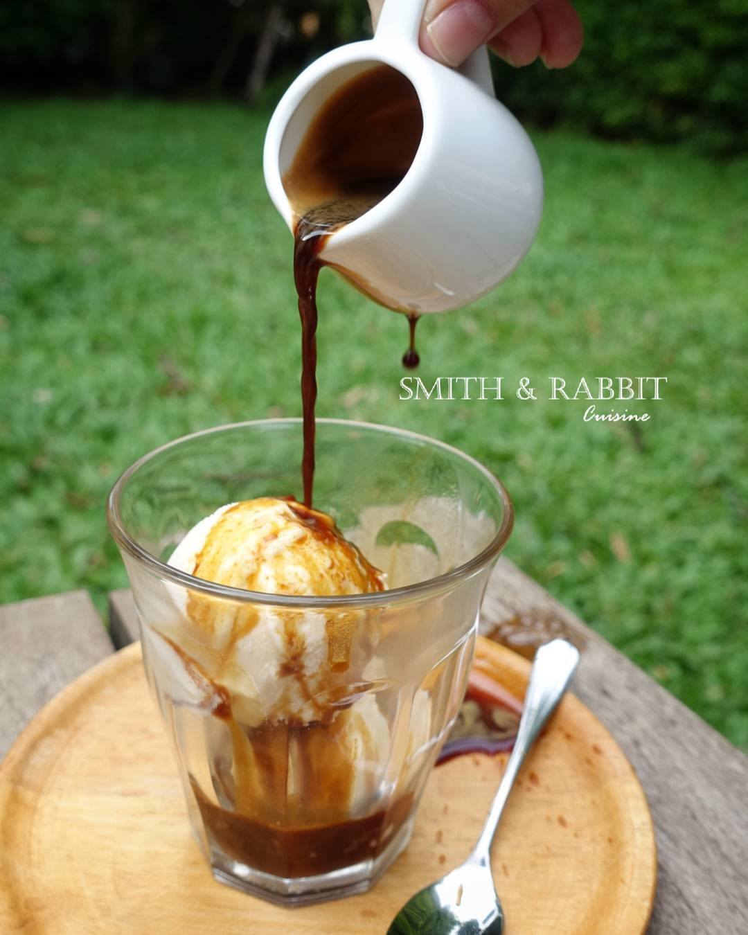 หลังอาหาร ต่อด้วยขนมหวานล้างปาก... - Smith & Rabbit Cuisine | Facebook