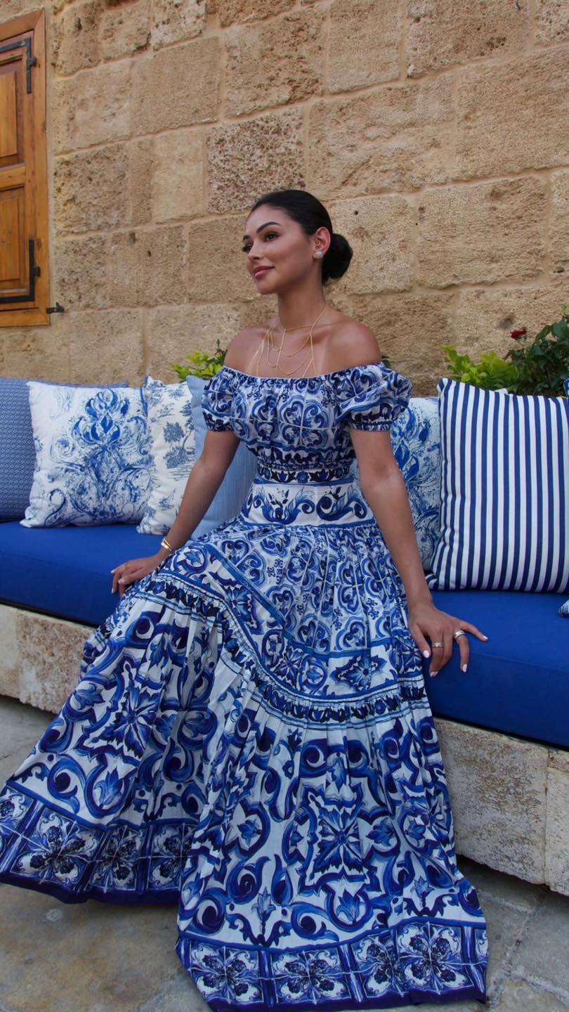 blue and white greek style dress Beautiful Greek-style dresses Size:Large 10-12/EUR 44 9 Plus Size Bride sizechart_elsi-sequin-dress-size-chart resort lounging