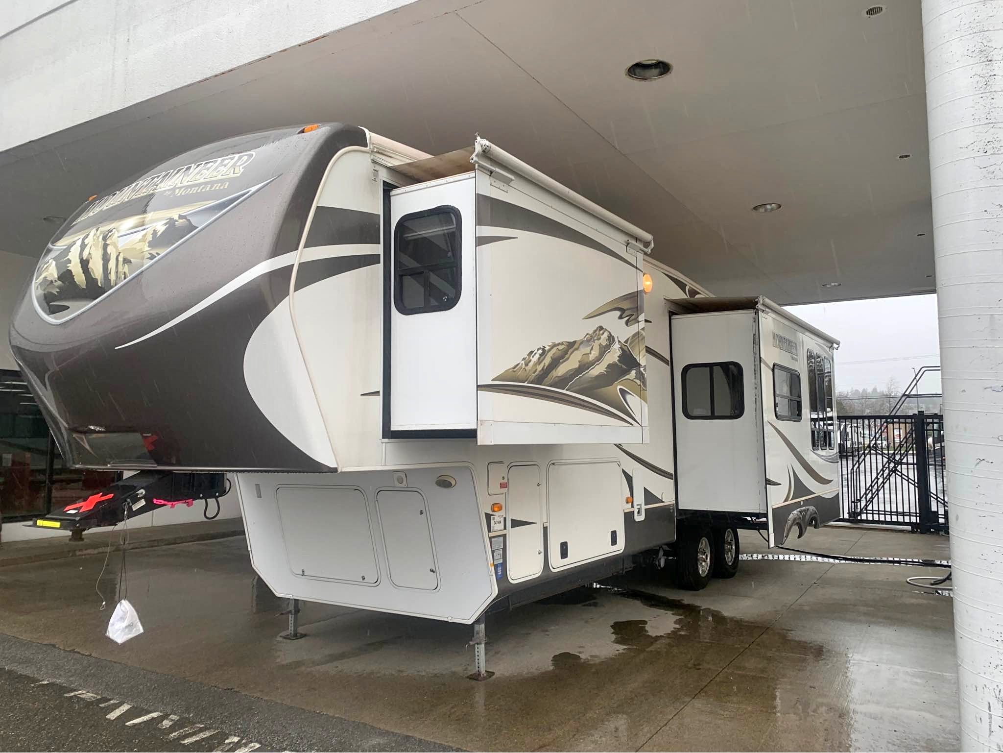 Montana, Mountaineer-fifth wheel - RVs & Campers - Aldergrove, British ...