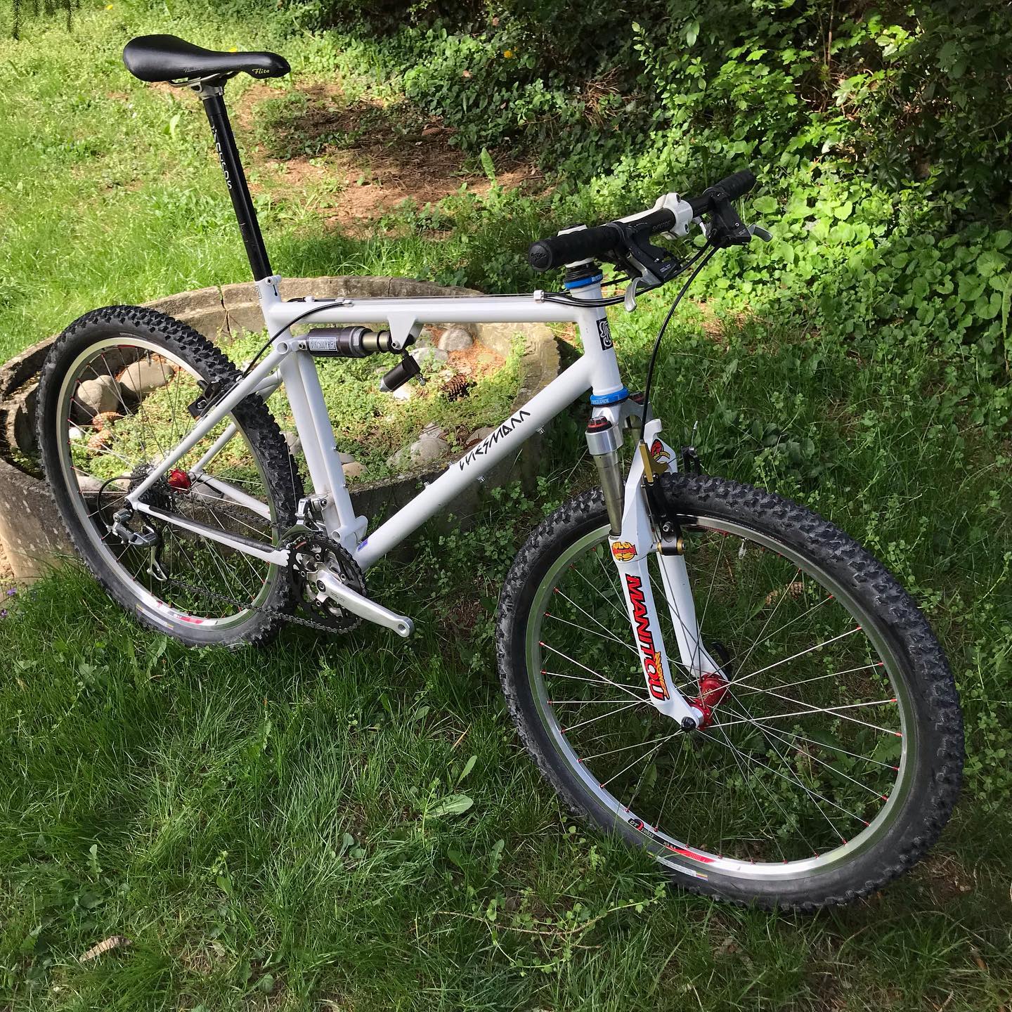 Kuwahara Grasshopper 1 is a Throwback 90s MTB Kuwahara has been on