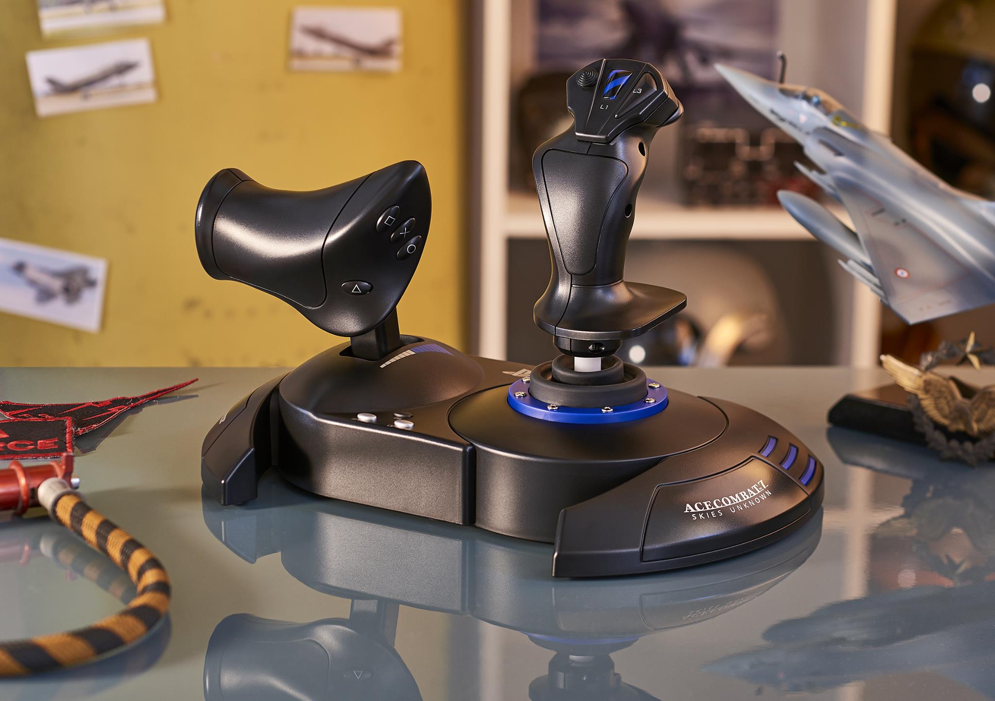 Thrustmaster - The T.Flight Hotas 4 Ace Combat 7 Skies Unknown 