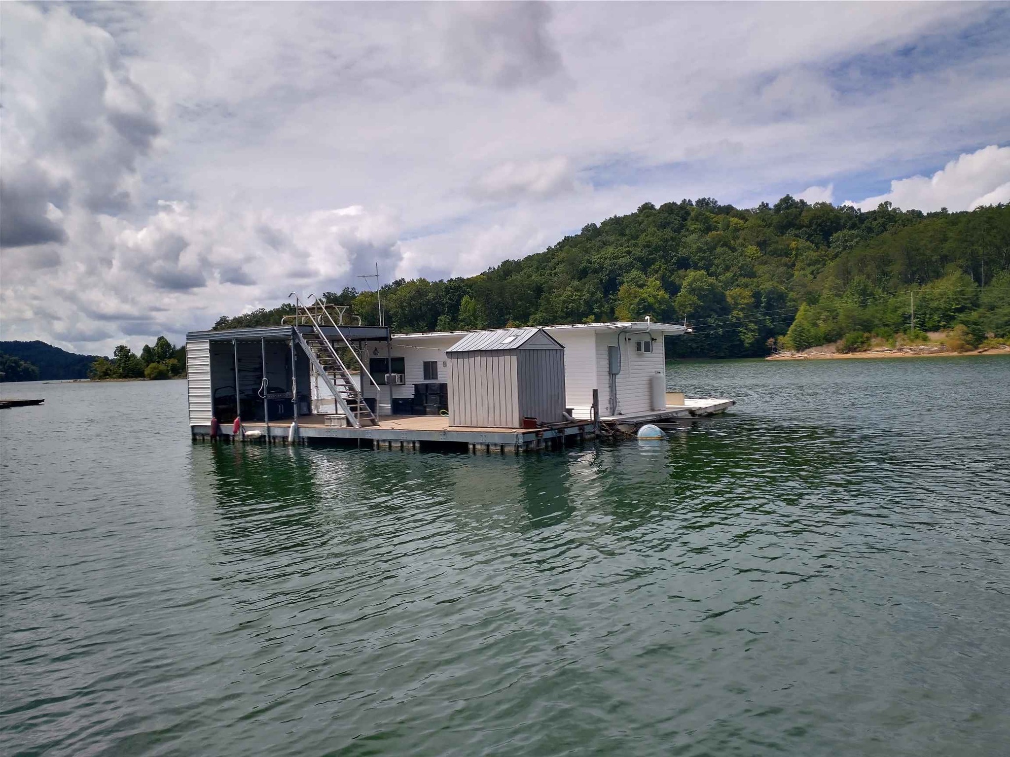2002 Houseboat and bennington pontoon - Boats - Tazewell, Tennessee ...