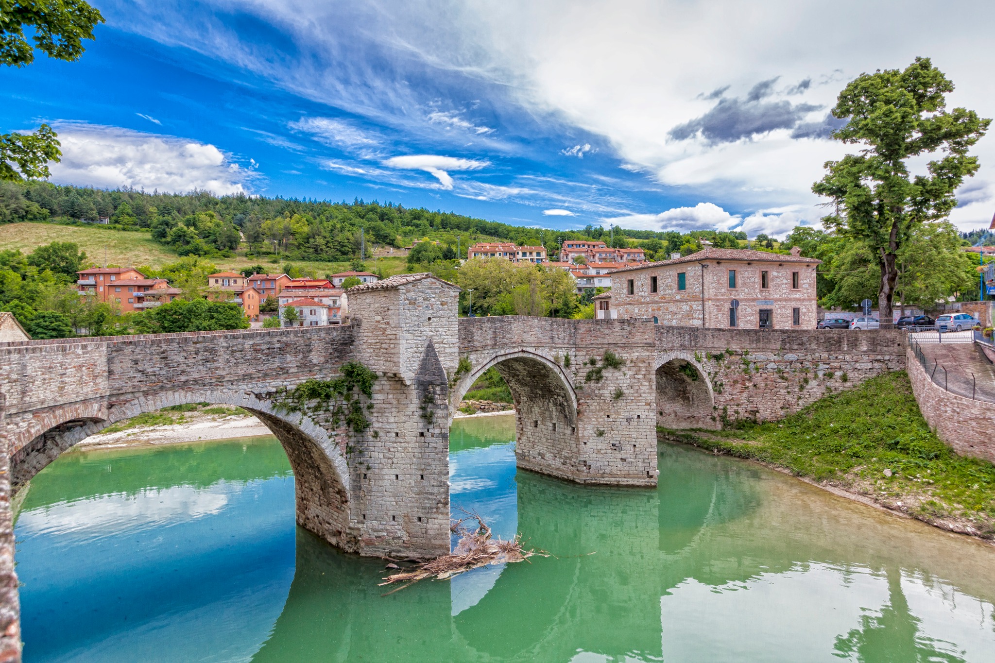 Dottrina - Fermignano, Ponte romano sul Metauro. Sopra il pilone ...