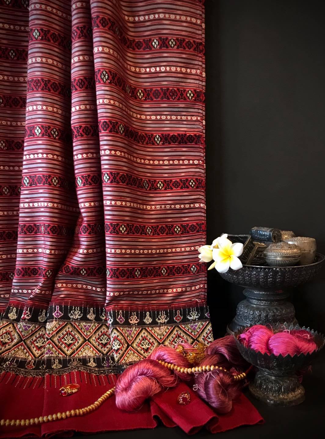 Wasin Thai Textile for Wedding - เครื่องแต่งกายแบบล้านนาโบราณ โดย ร้านว ...