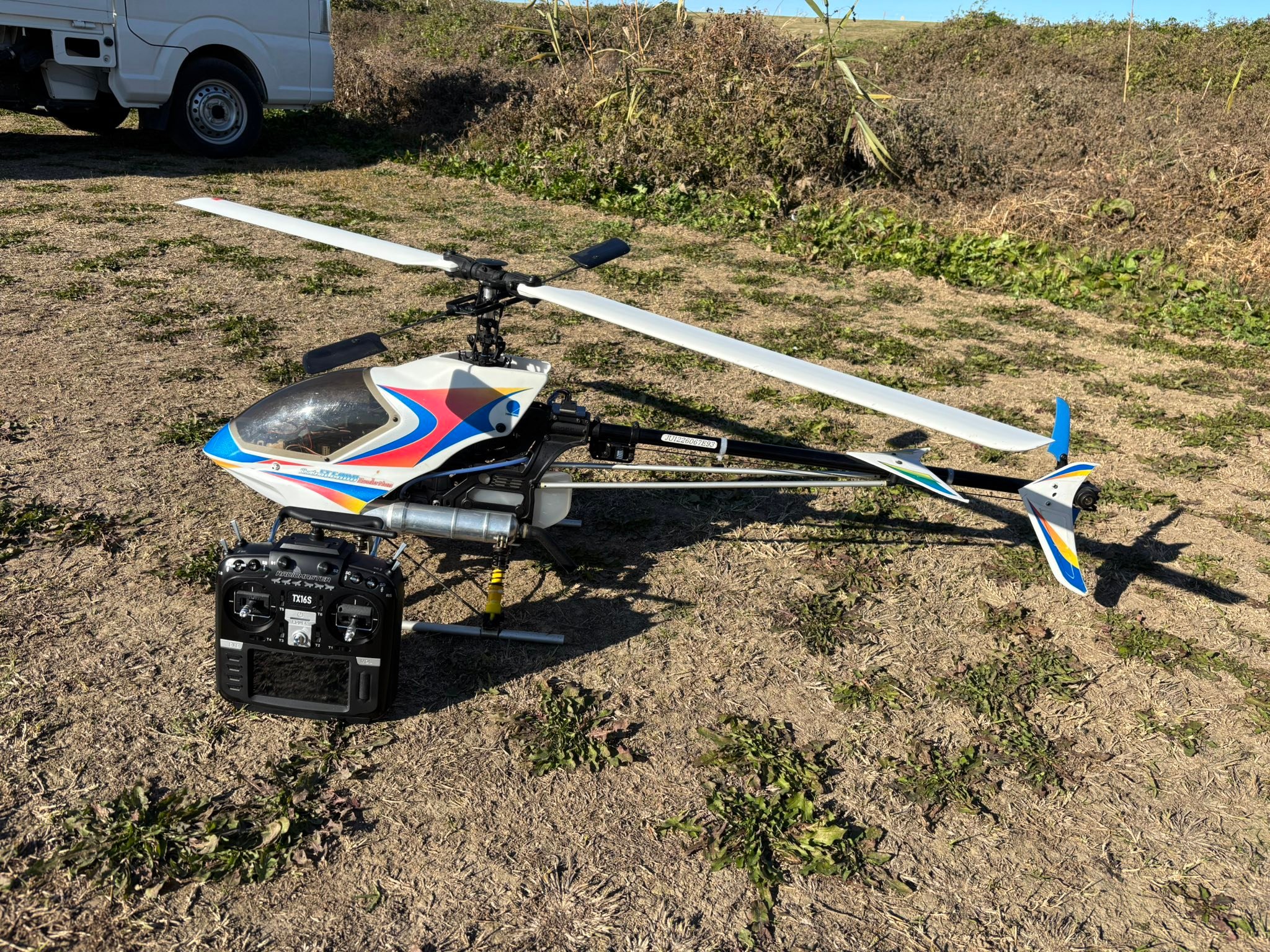 今日はこの3機を楽しみました。 TX 16S購入後、飛行機を2機とヘリを1機