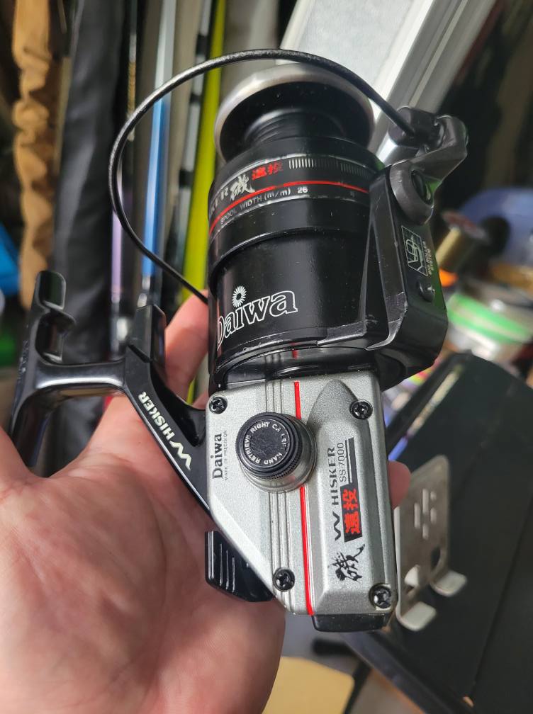 WHISKER 企型第一8 Gk مي HISKER R 時間・ズコノマイ HISKER WHISKER