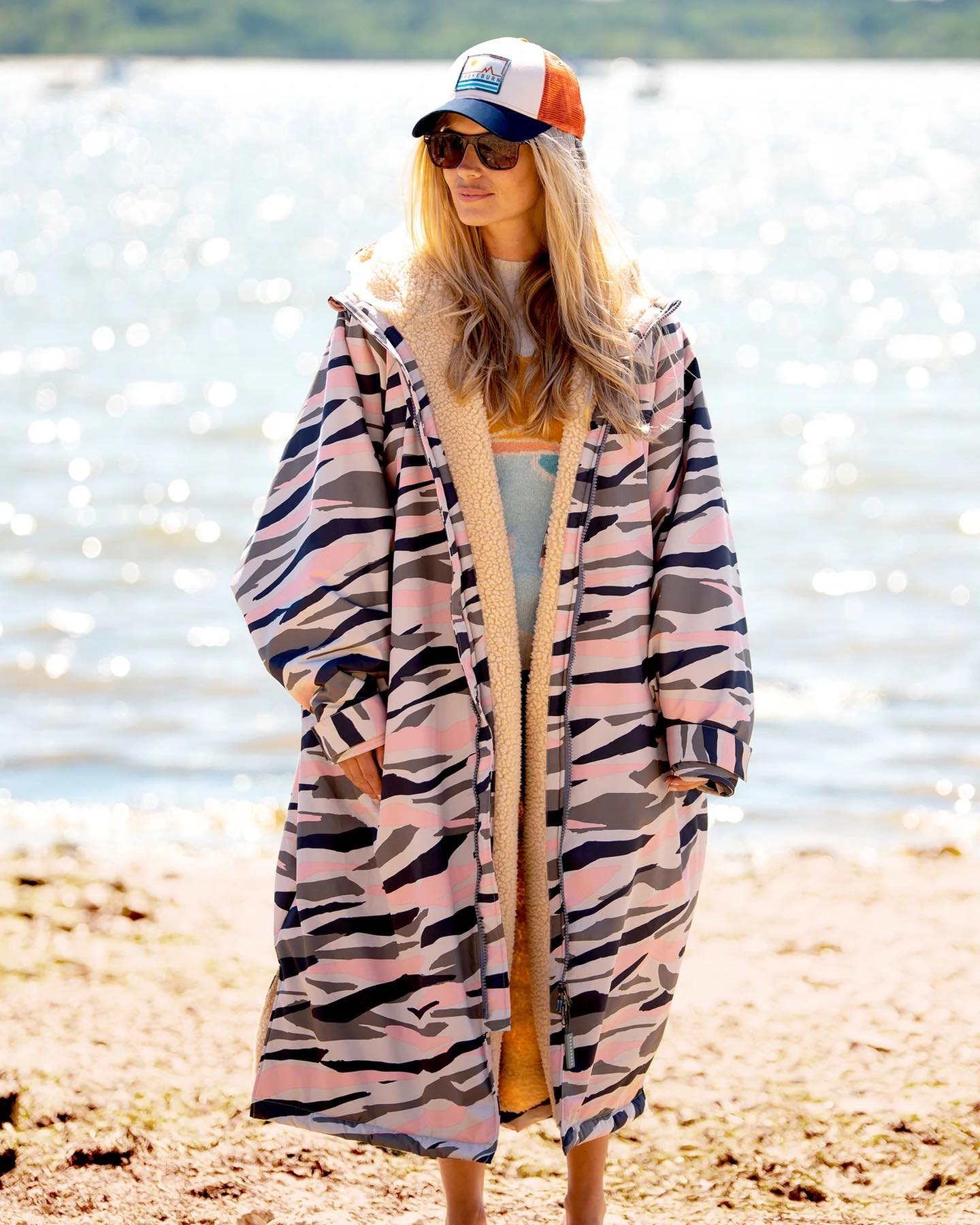 Starlings - 🌊Our Brakeburn Chinook Changing Robe Coats are... | Facebook
