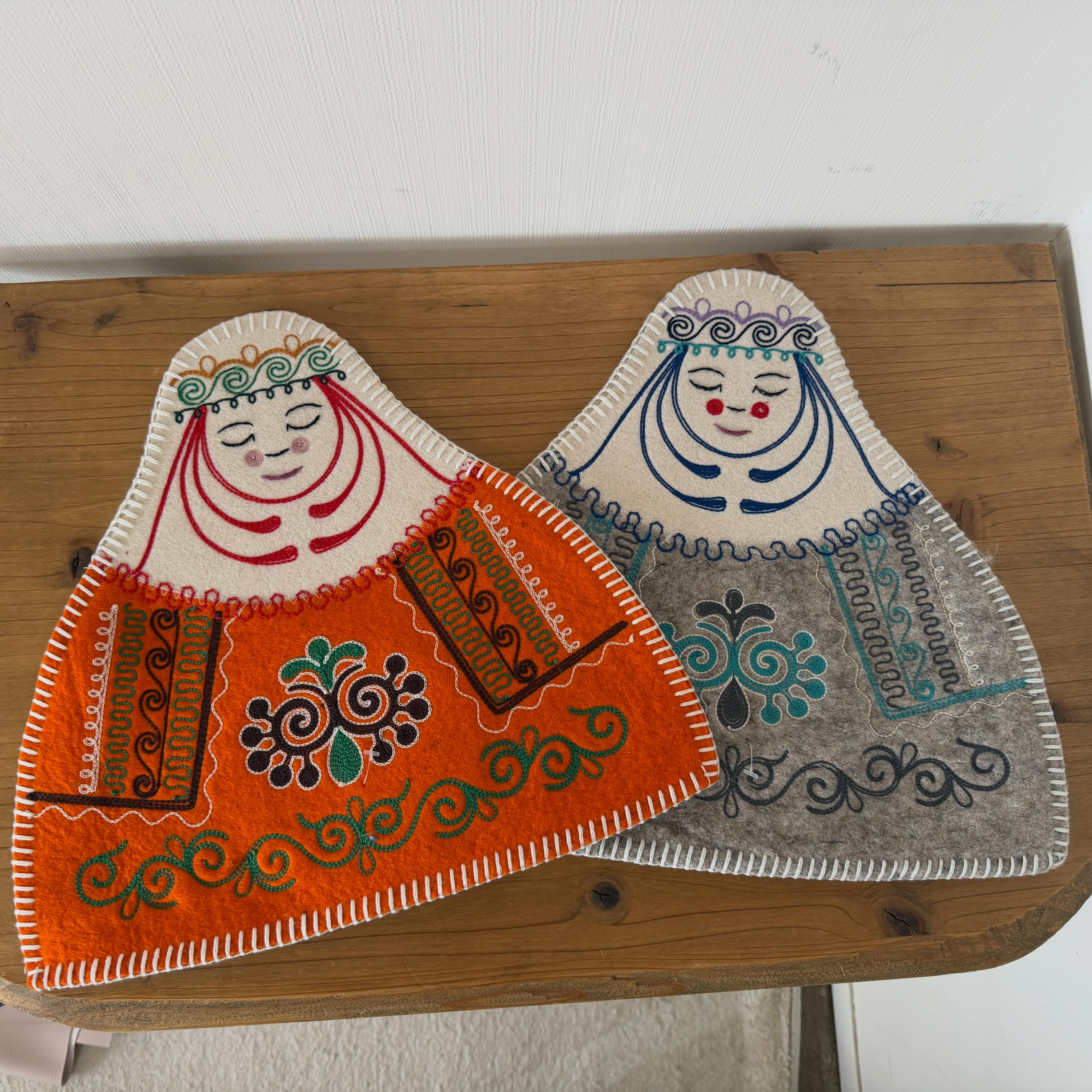 ブータン伝統民族刺繍バック カザフ民族伝統刺繍バッグ。 人気の柄を再入荷しました。 ハンドバッグ
