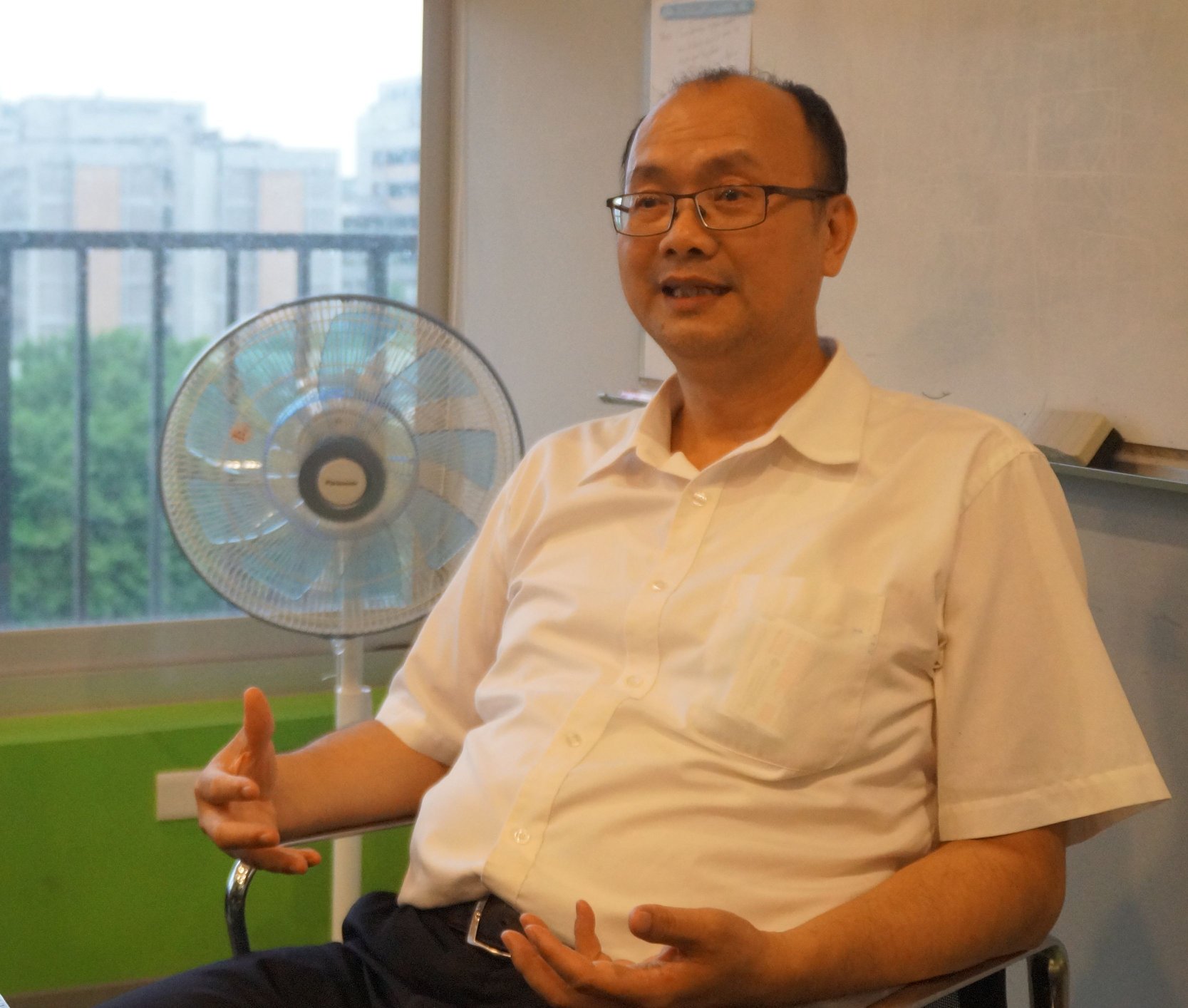 北北的賽恩斯會客室 - 《黑手教授賴炎生：每個人都有自己的價值；自己心裡要有定見！》 「馬達驅動世界，但馬達驅動器驅動馬達」（Motor ...