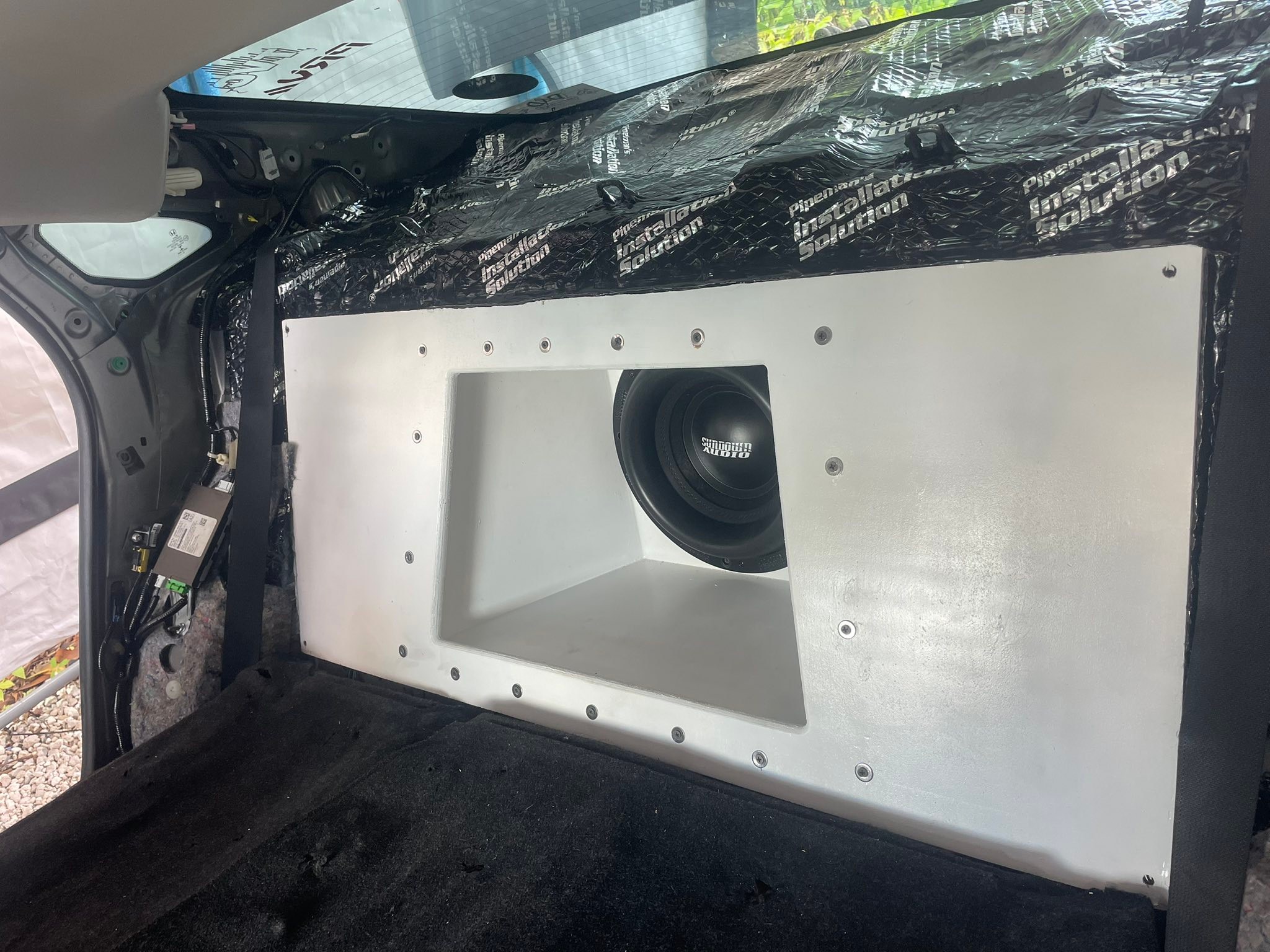 Improving Sundown XV3 12 sound in infinite baffle?
