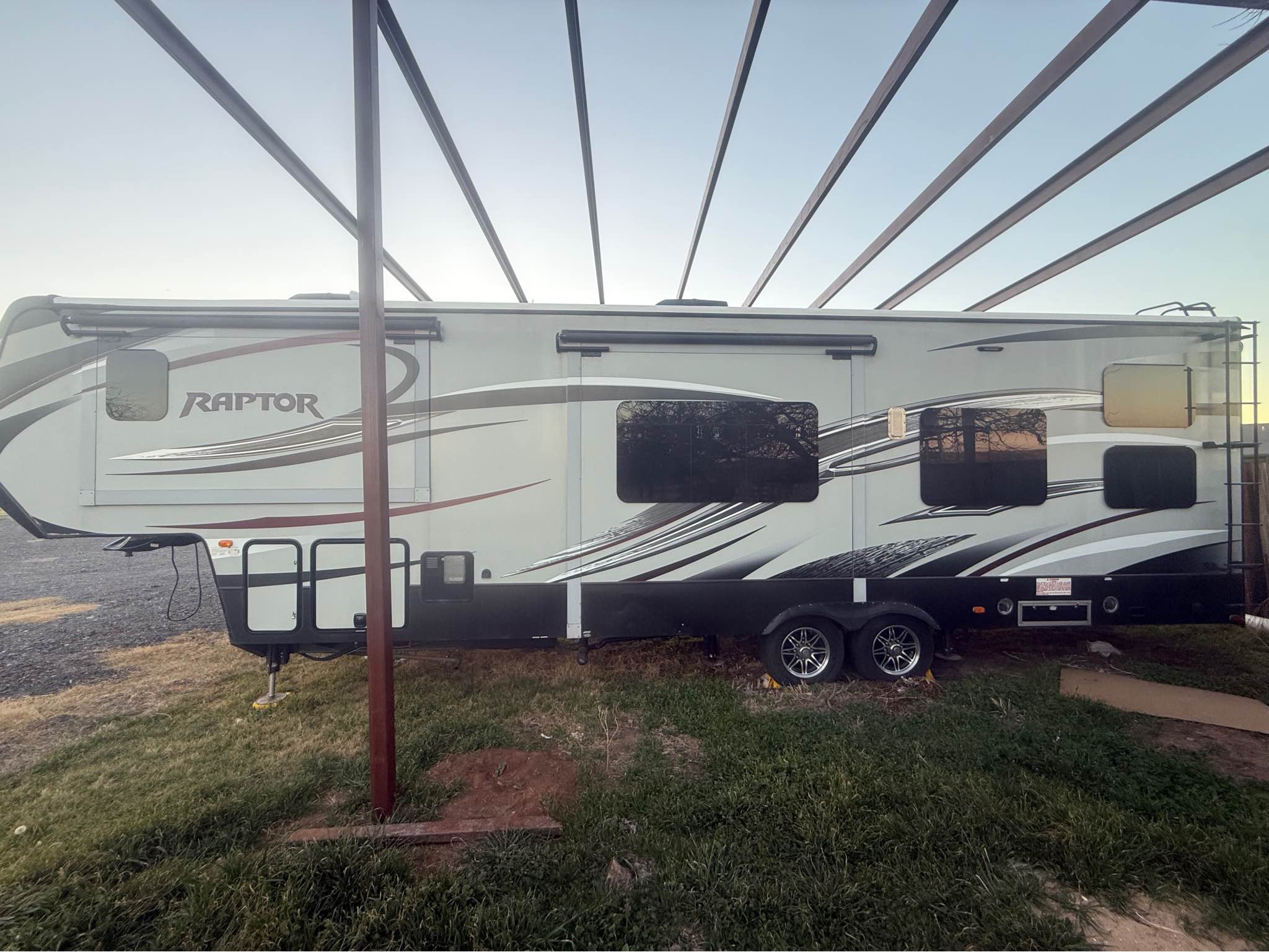 2015 keystone raptor - RVs & Campers - Annetta North, Texas | Facebook ...