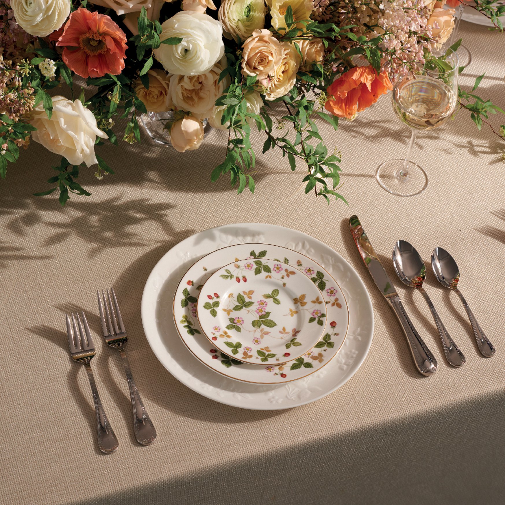 Wedgwood - For many pieces of the Wild Strawberry collection 