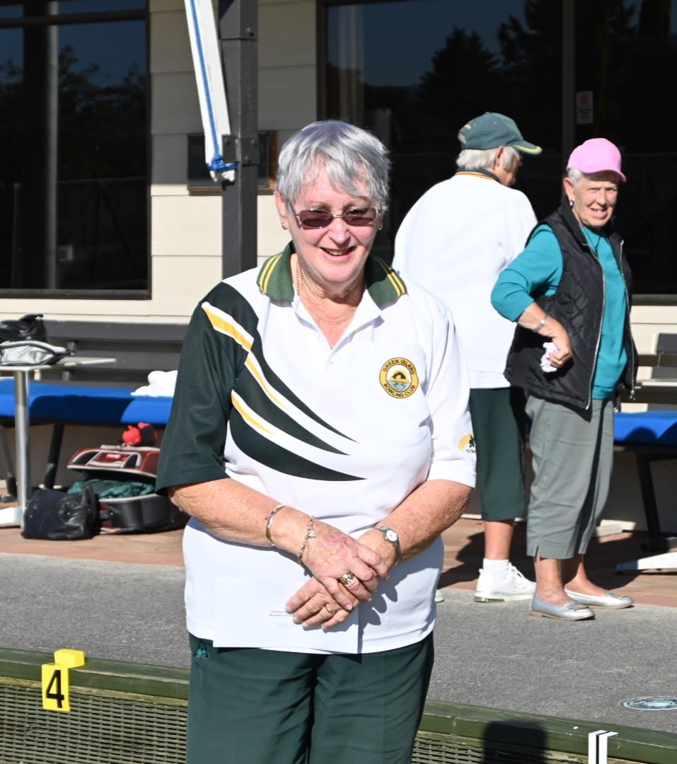 Congratulations Lyn Rance Green... - Bowls Dunedin Inc.