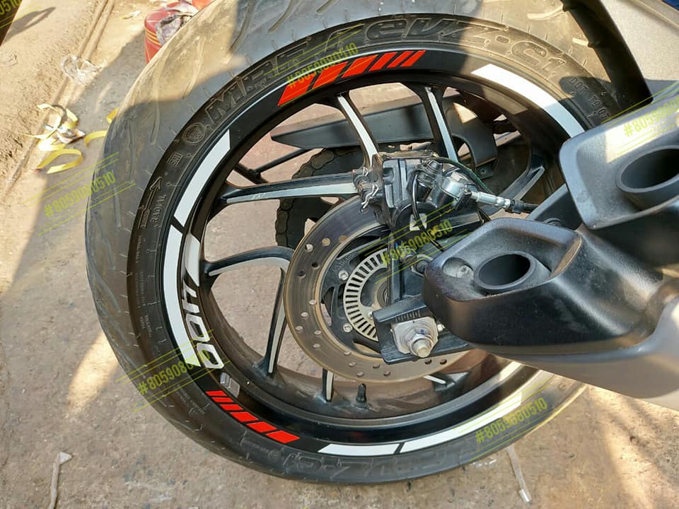 Dominar 400 wheels rim... - Sticker and lamination bike zone | Facebook