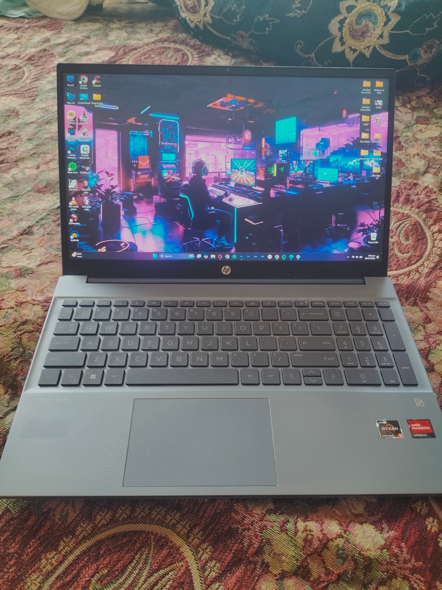 Hp pavilion 15 eh1040au Gen 13 Ryzen 5 5500u 512 ssd 8 ram DDR 4 