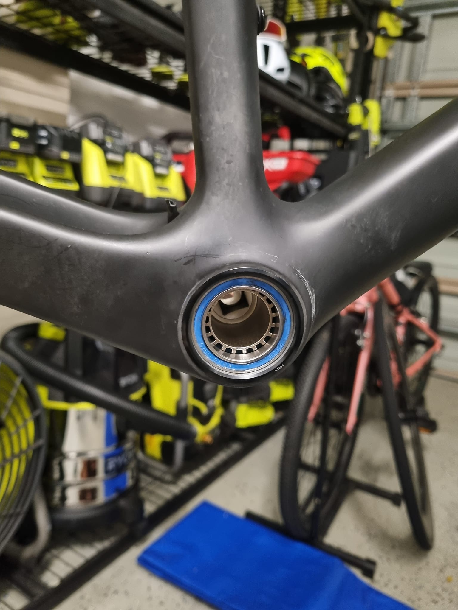 Removing side bearings from Cannondale Supersix Evo