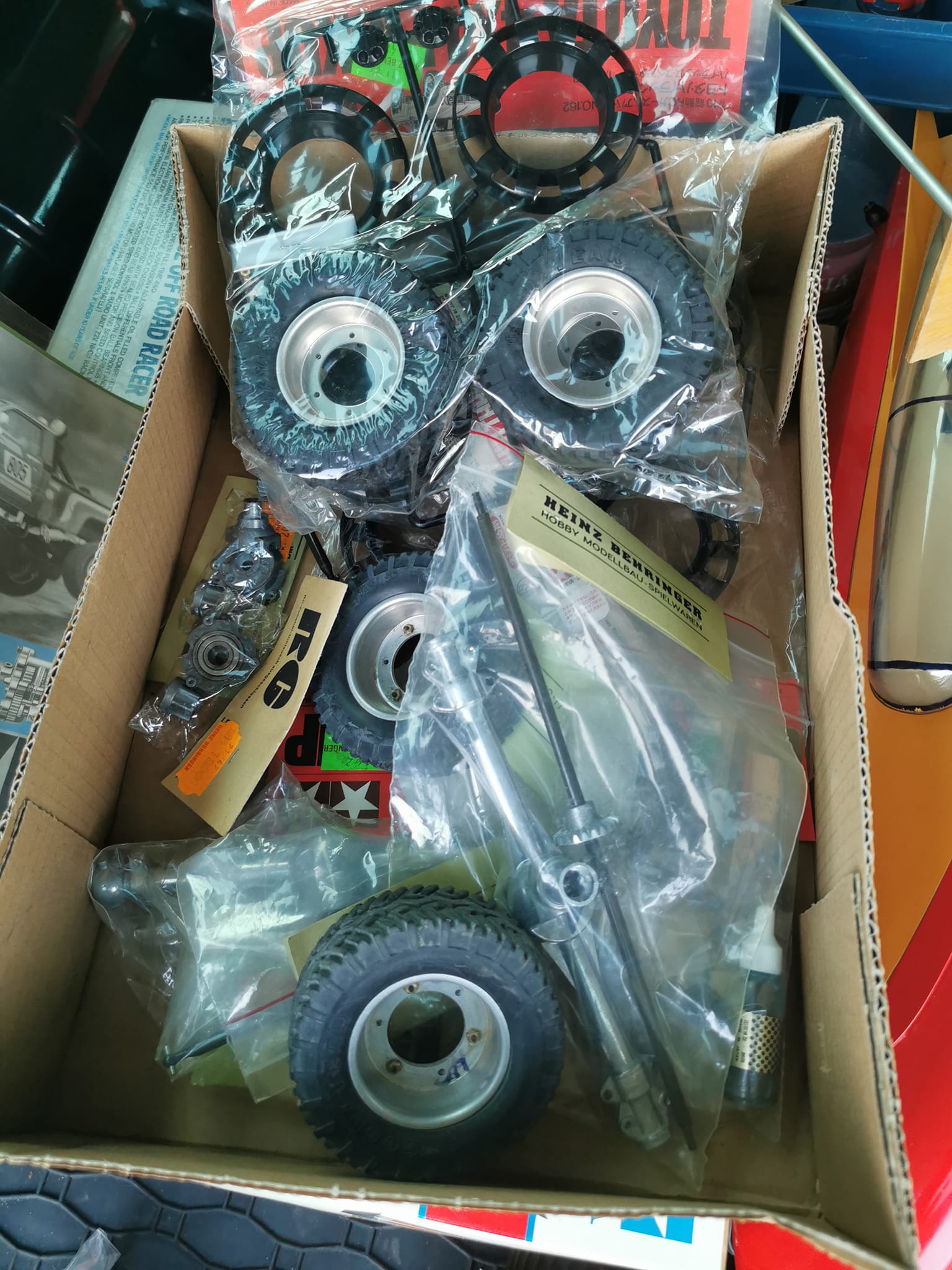 Tamiya Toyota Hilux 1982 for sale So many spare parts I would like