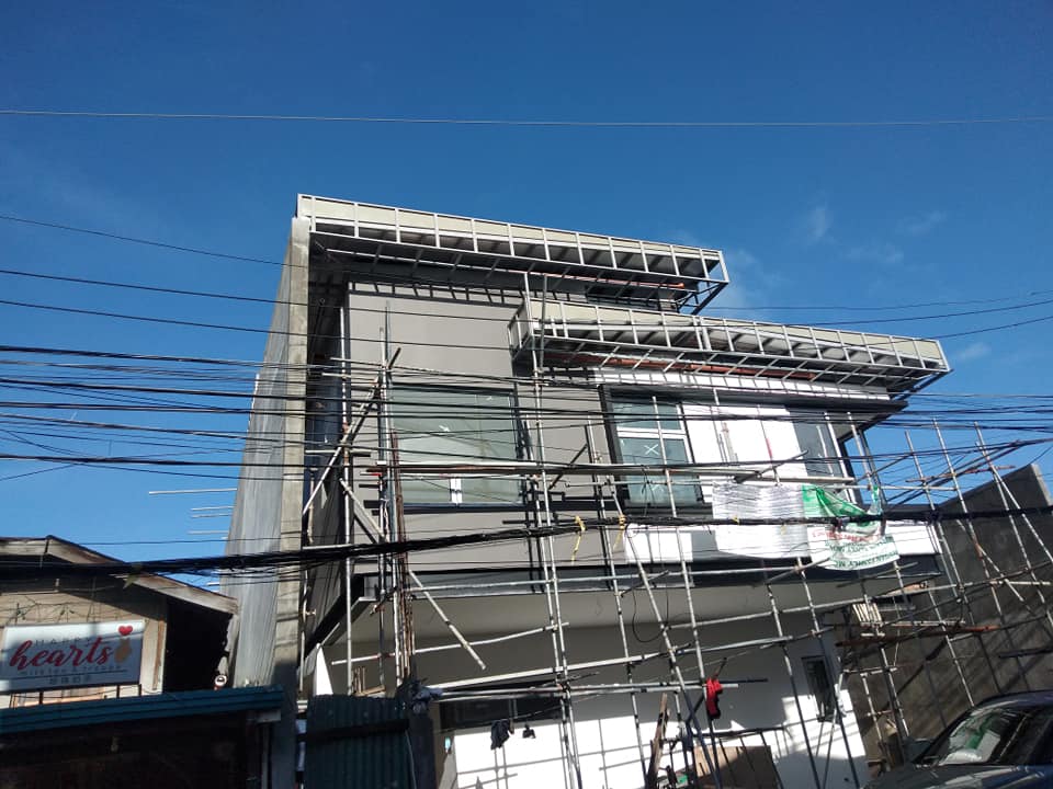Aluminum cladding installing.subcontractor